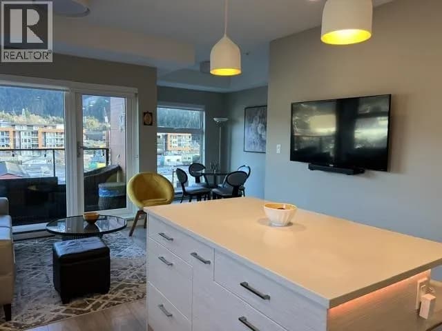 #516 38033 SECOND AVENUE, Squamish, BC photo 5