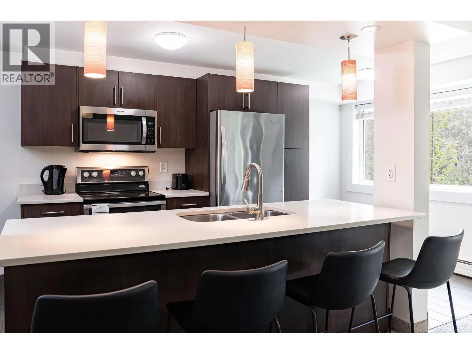1211 Victoria Road W, Revelstoke