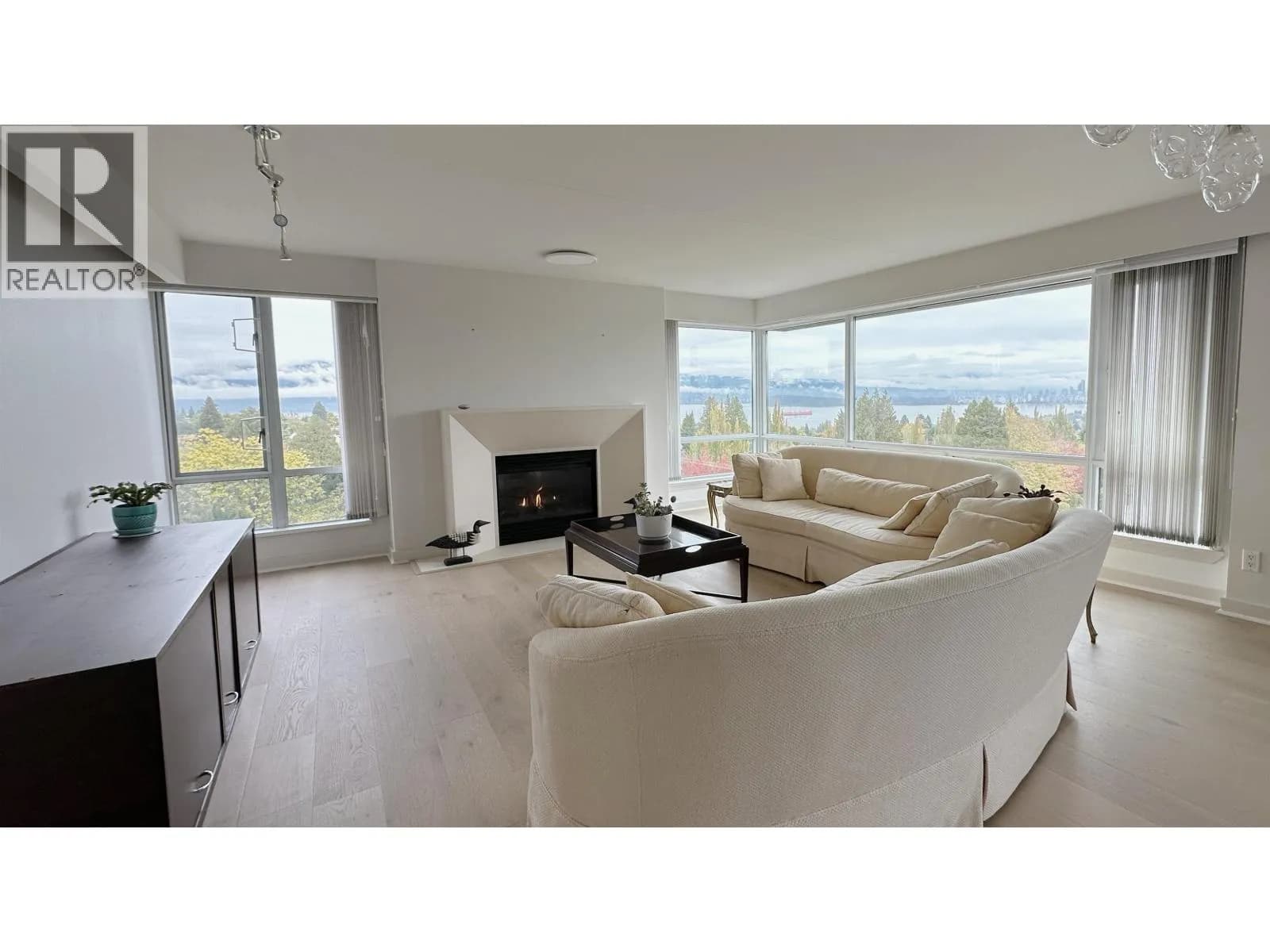 #10 2575 TOLMIE STREET, Vancouver, BC photo 2