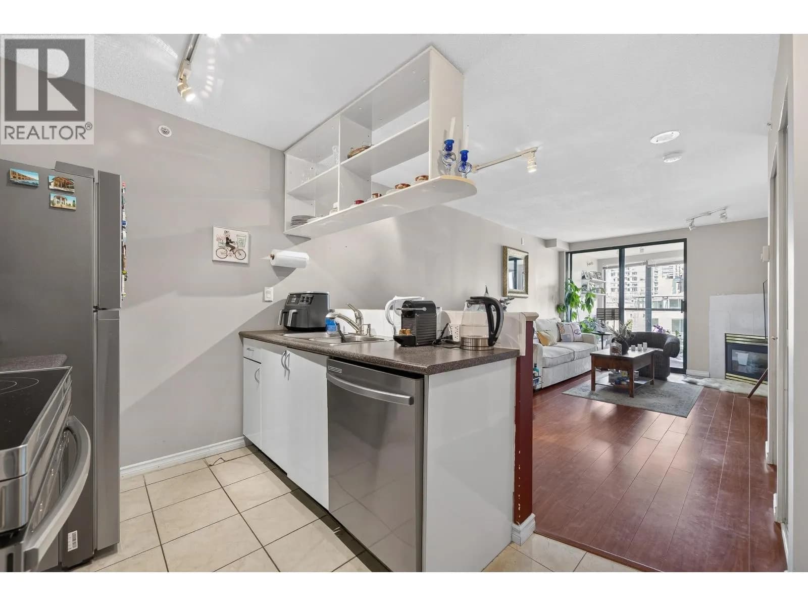 #903 939 HOMER STREET, Vancouver, BC photo 2