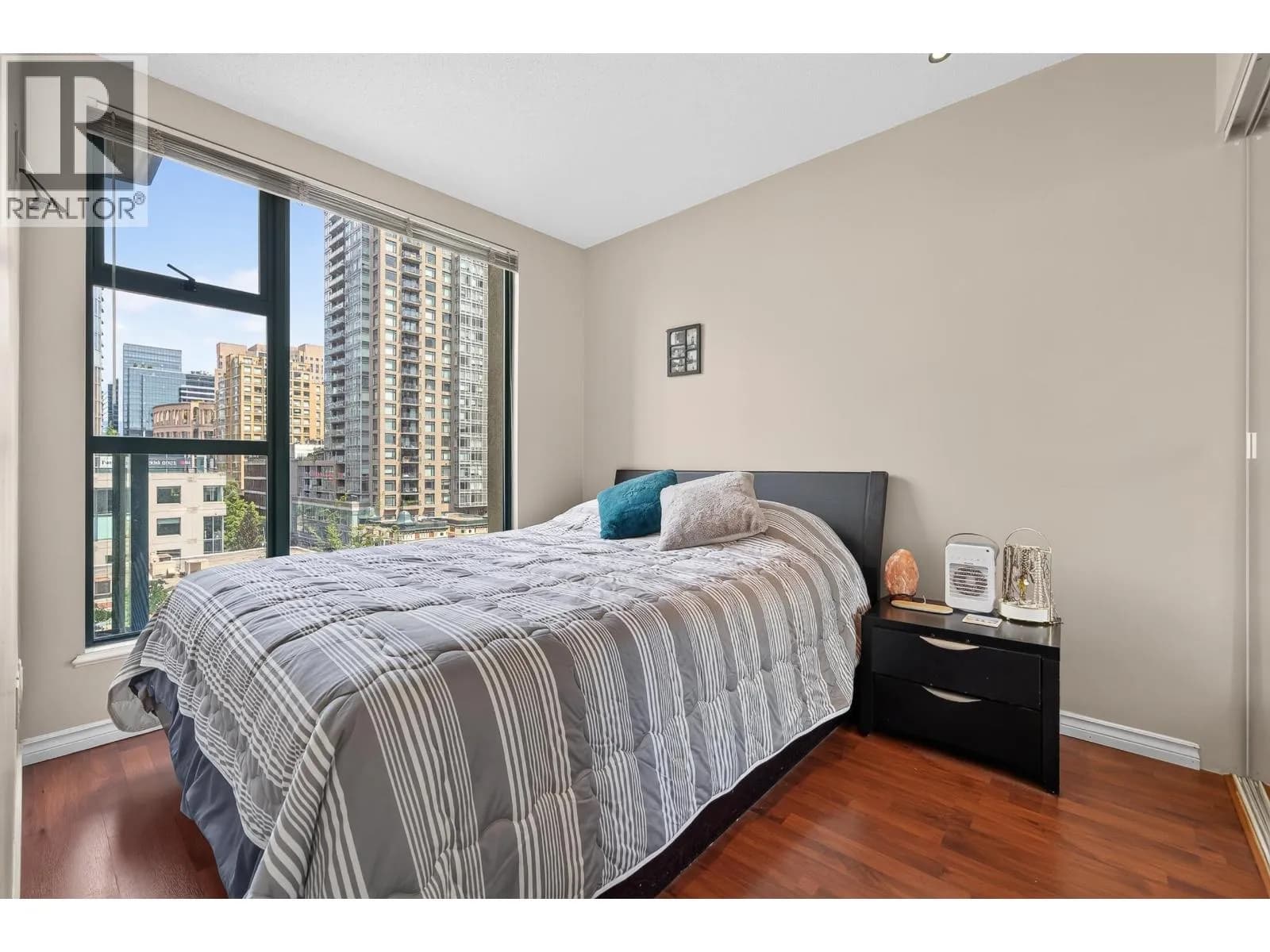 #903 939 HOMER STREET, Vancouver, BC photo 4