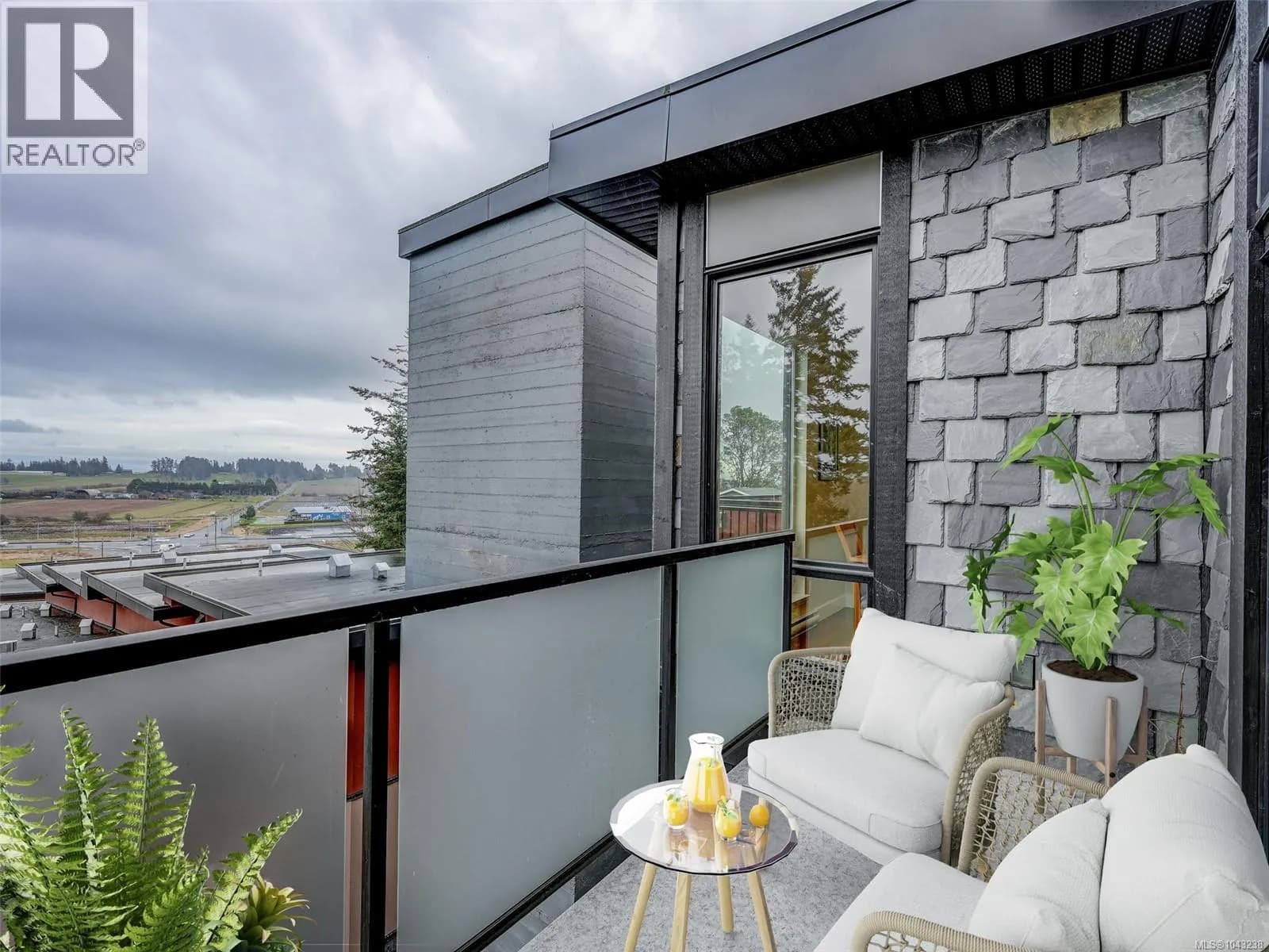 #302 6981 East Saanich Rd, Central Saanich, BC photo 5