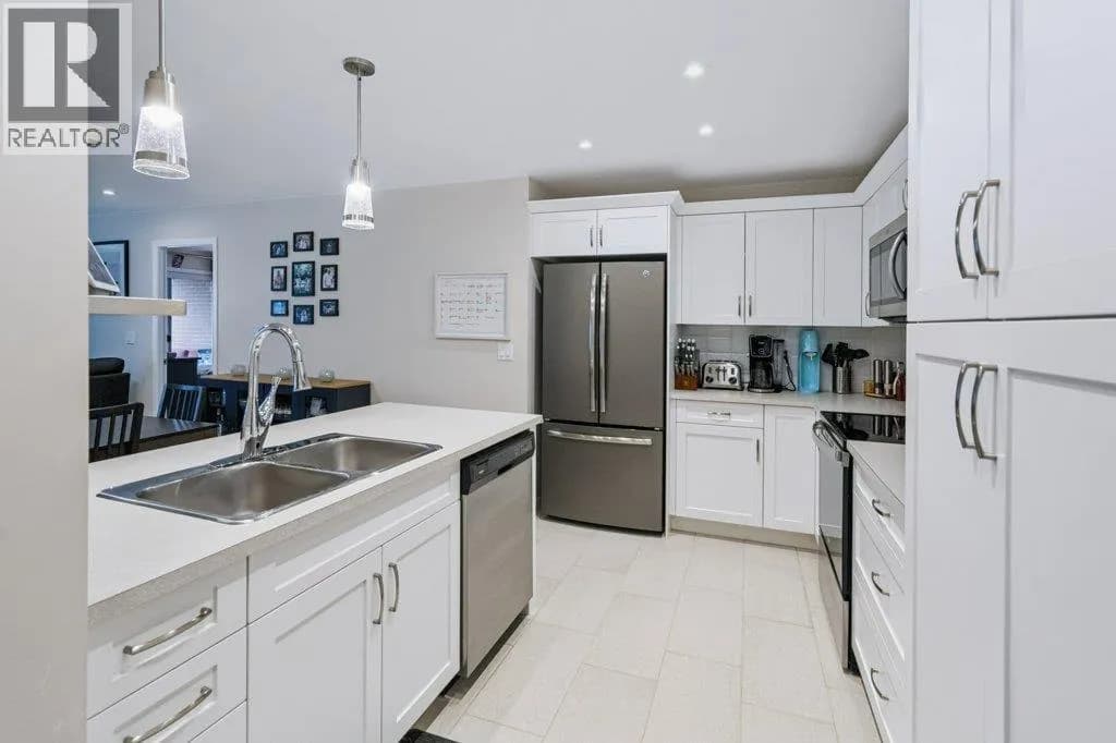 #706 3346 Skaha Lake Road, Penticton, BC photo 3