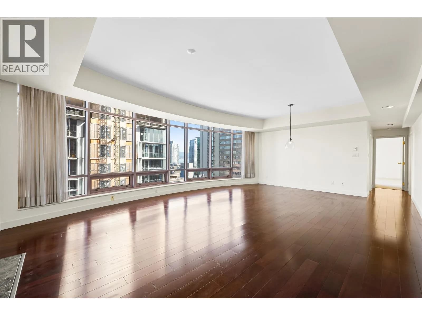#10A 1500 ALBERNI STREET, Vancouver, BC photo 5