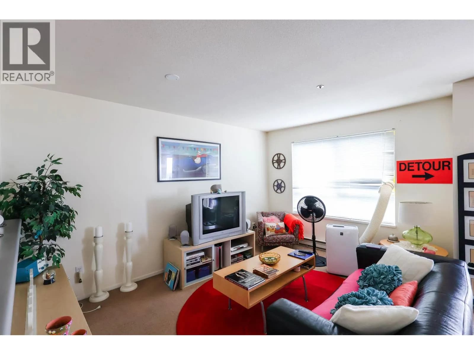 #206 723 TWELFTH STREET, New Westminster, BC photo 3