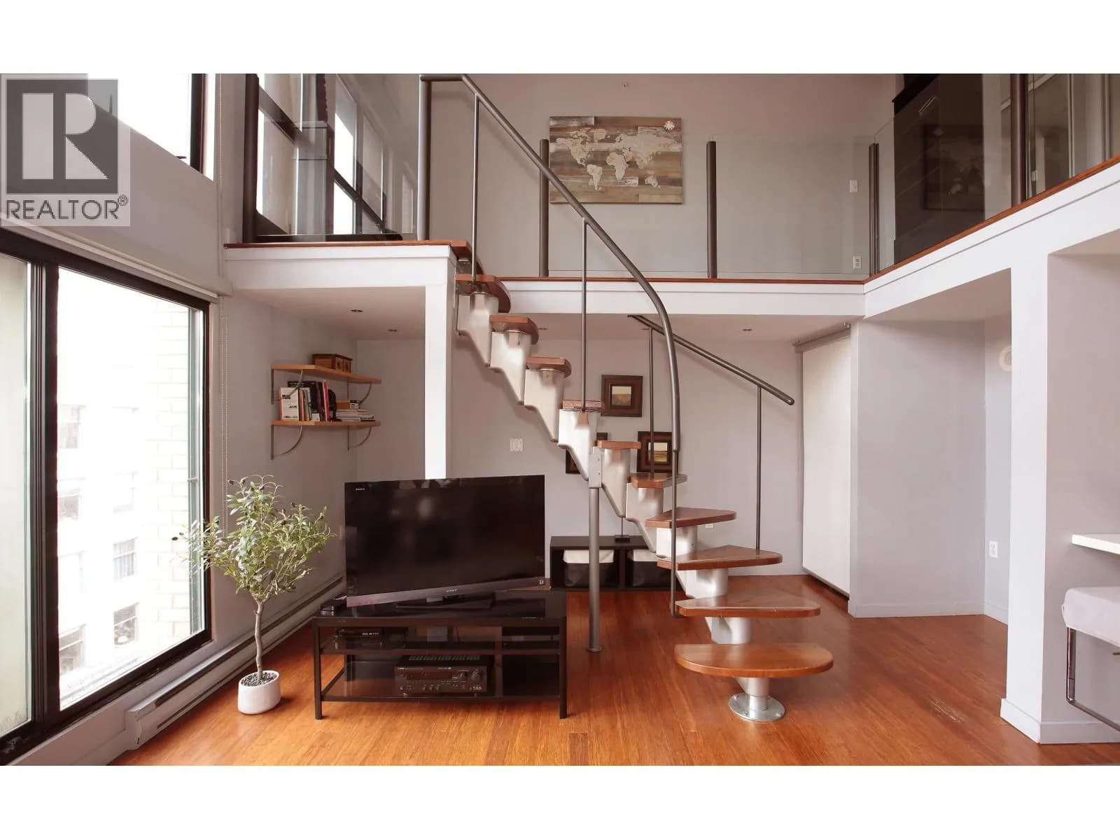 #511 22 E CORDOVA STREET, Vancouver, BC photo 5
