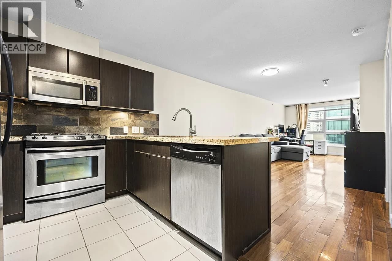 #808 6068 NO. 3 ROAD, Richmond, BC photo 4