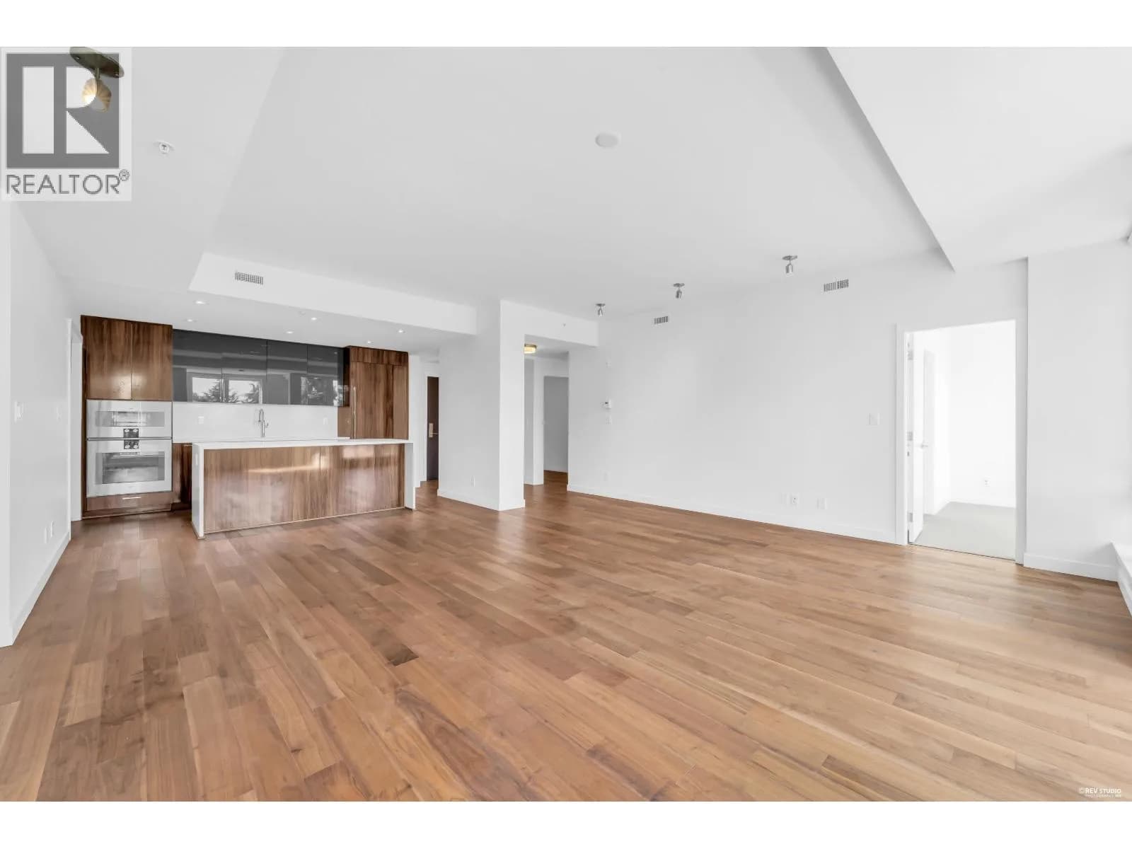 #406 4408 CAMBIE STREET, Vancouver, BC photo 4