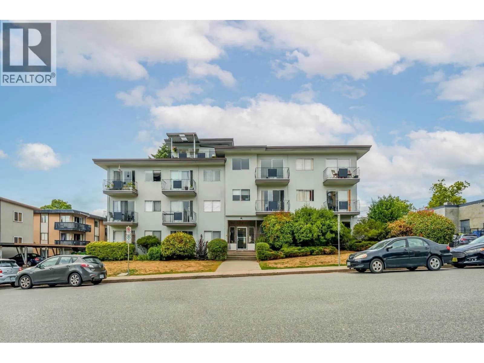 611 BLACKFORD STREET, New Westminster