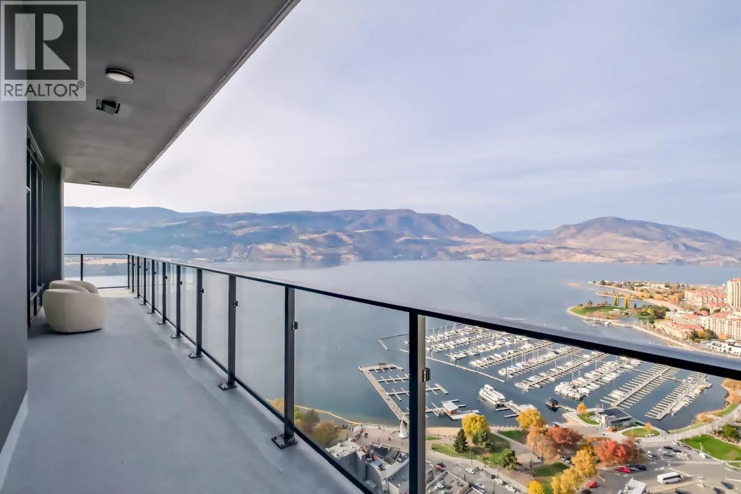 #3408 1626 Water Street, Kelowna, BC photo 3