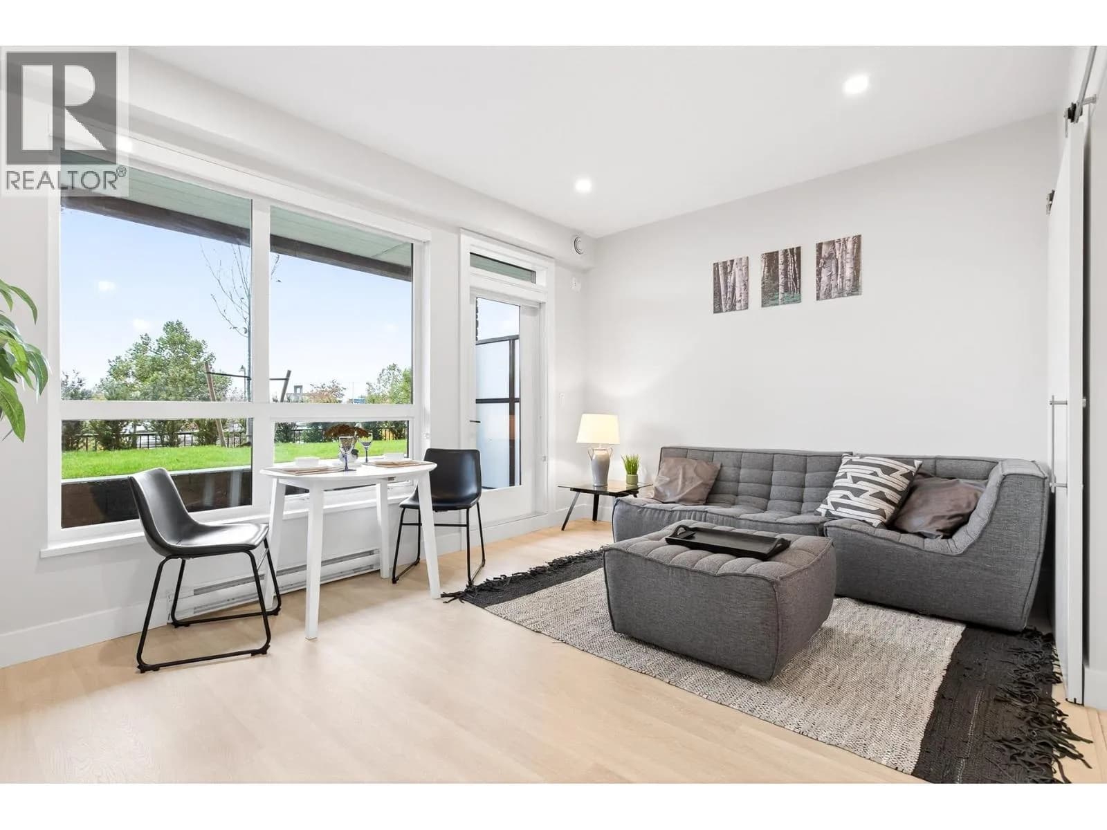 #104 1942 STARLING DRIVE, Tsawwassen, BC photo 3