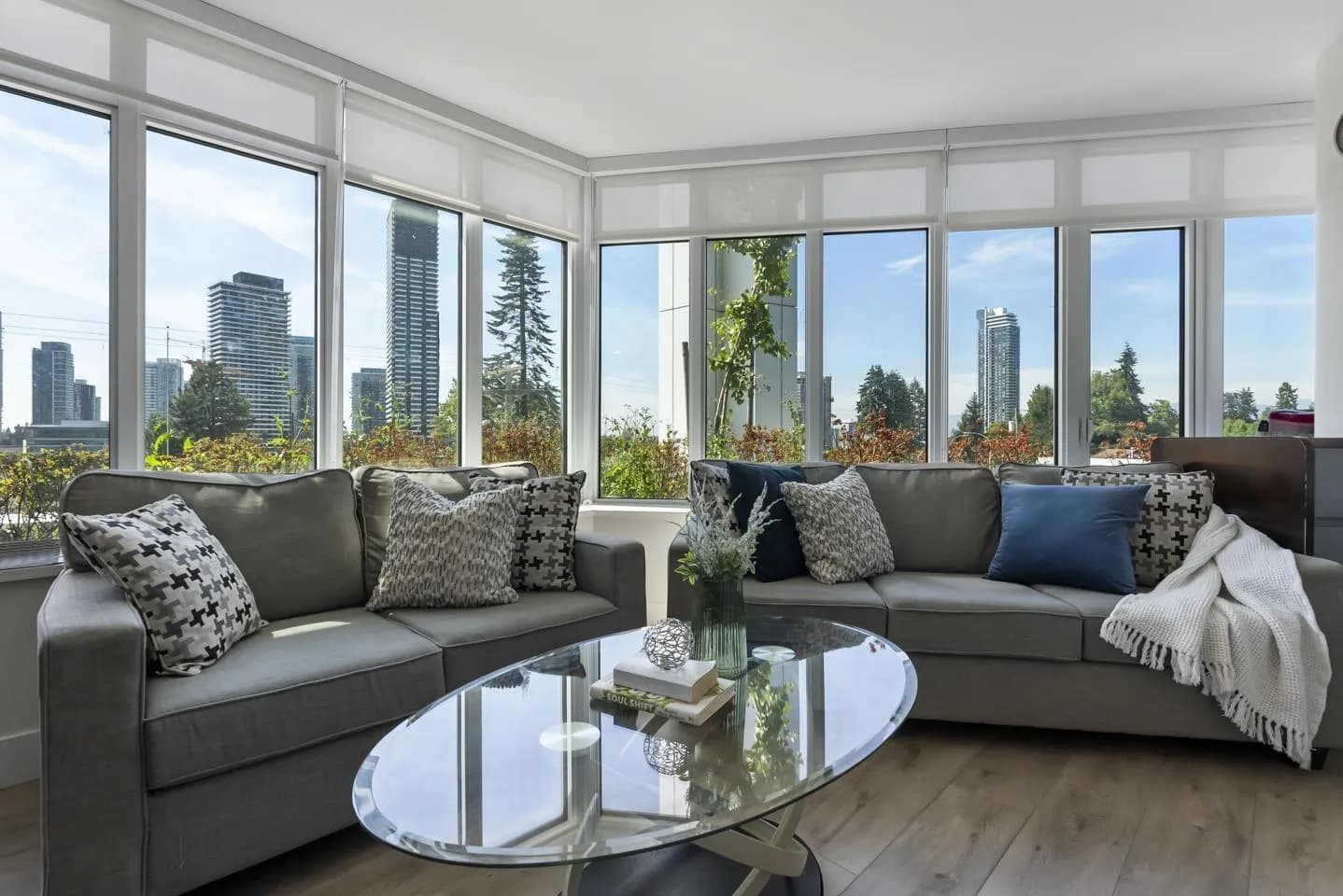 #308 10428 WHALLEY BOULEVARD, Surrey, BC photo 2