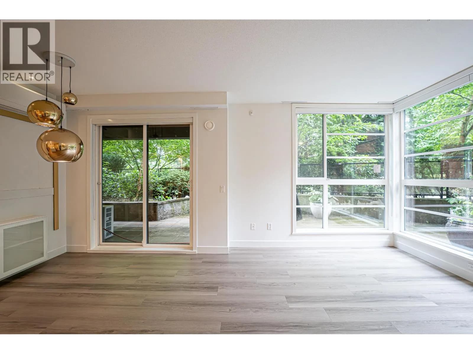 #105 733 W 3RD STREET, North Vancouver, BC photo 4