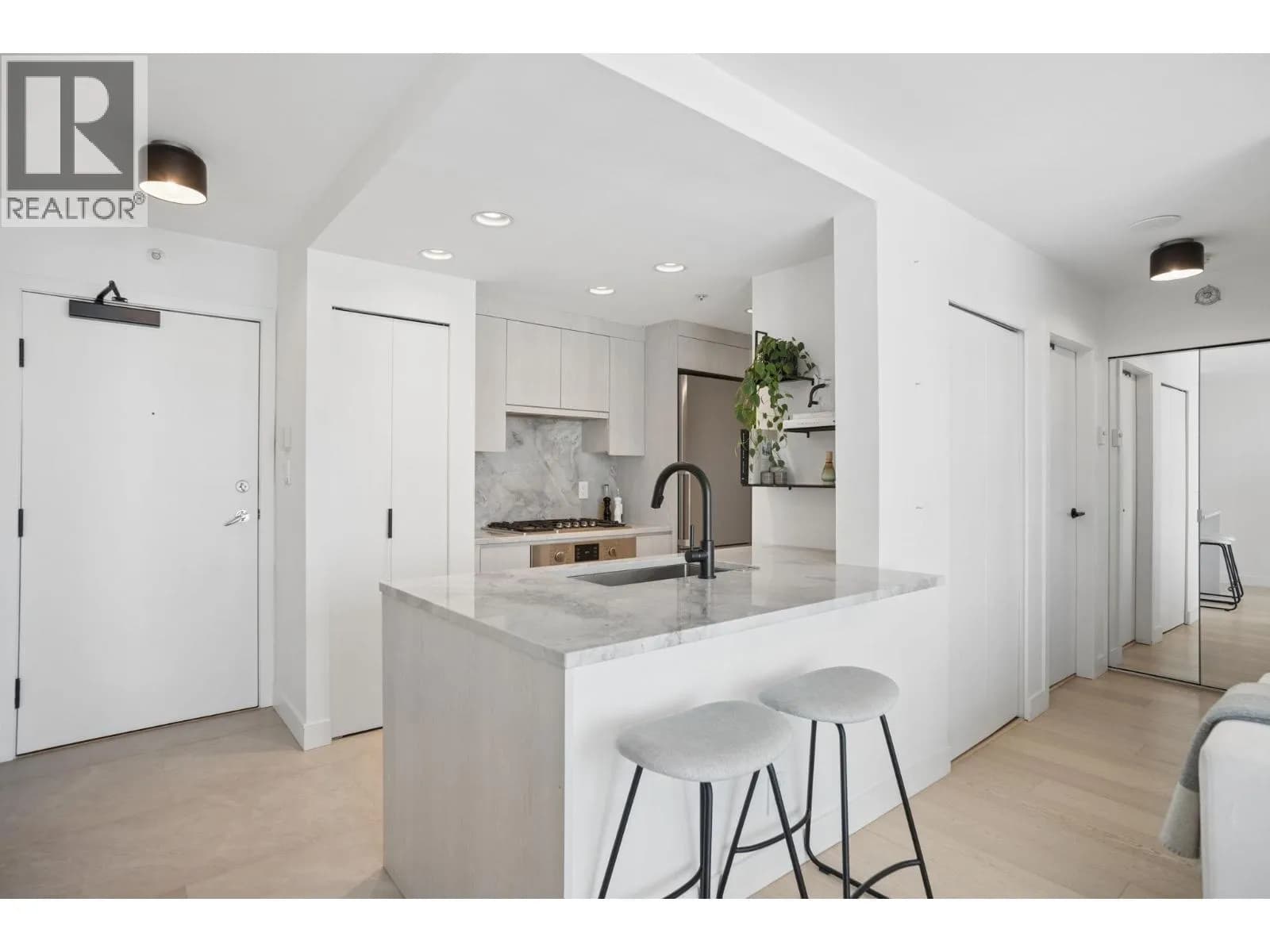 #2905 198 AQUARIUS MEWS, Vancouver, BC photo 3