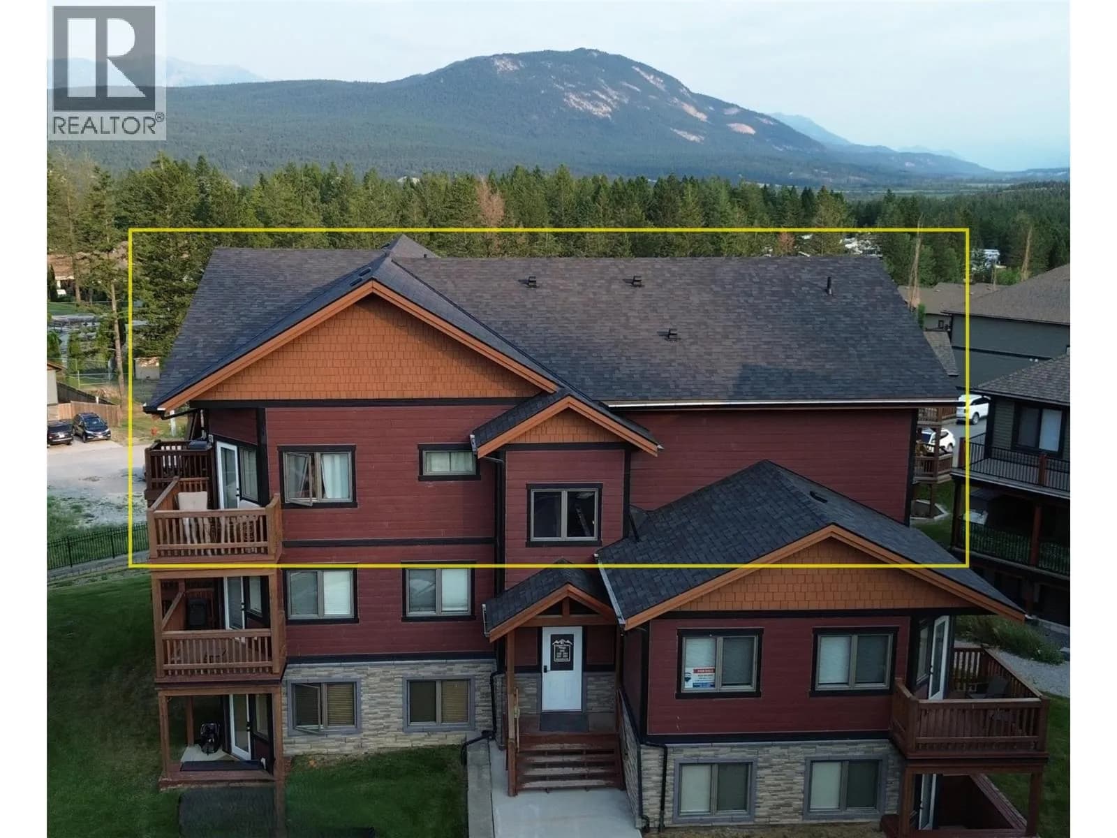 #205 7337 Prospector Avenue, Radium Hot Springs, BC photo 2