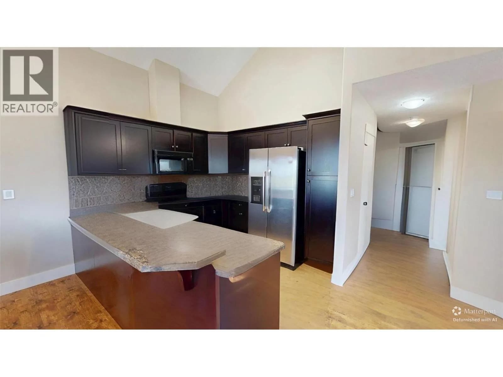 #205 7337 Prospector Avenue, Radium Hot Springs, BC photo 5