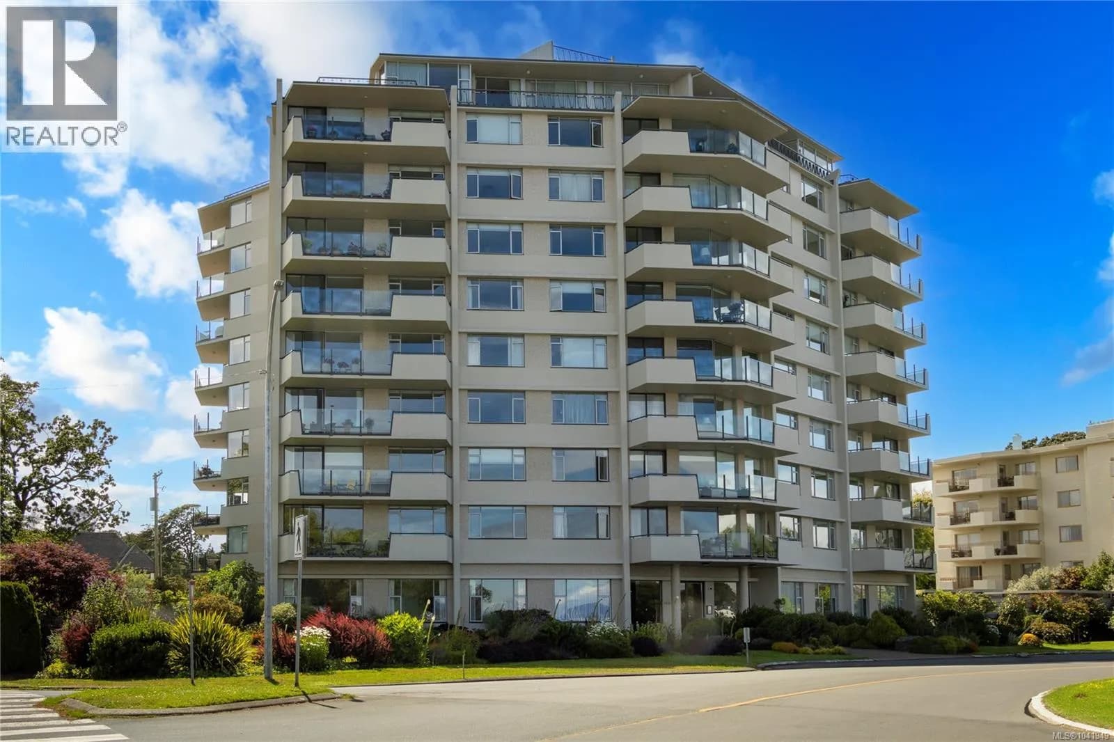 1420 Beach Dr, Oak Bay