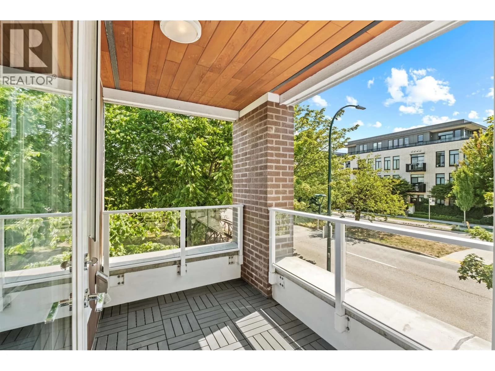 #204 4080 YUKON STREET, Vancouver, BC photo 5