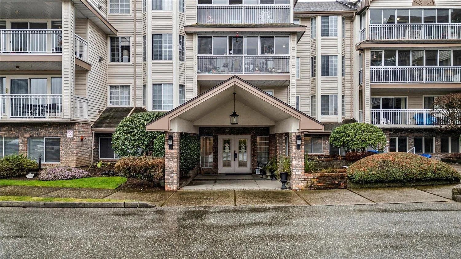 #307 2491 GLADWIN ROAD, Abbotsford, BC photo 2