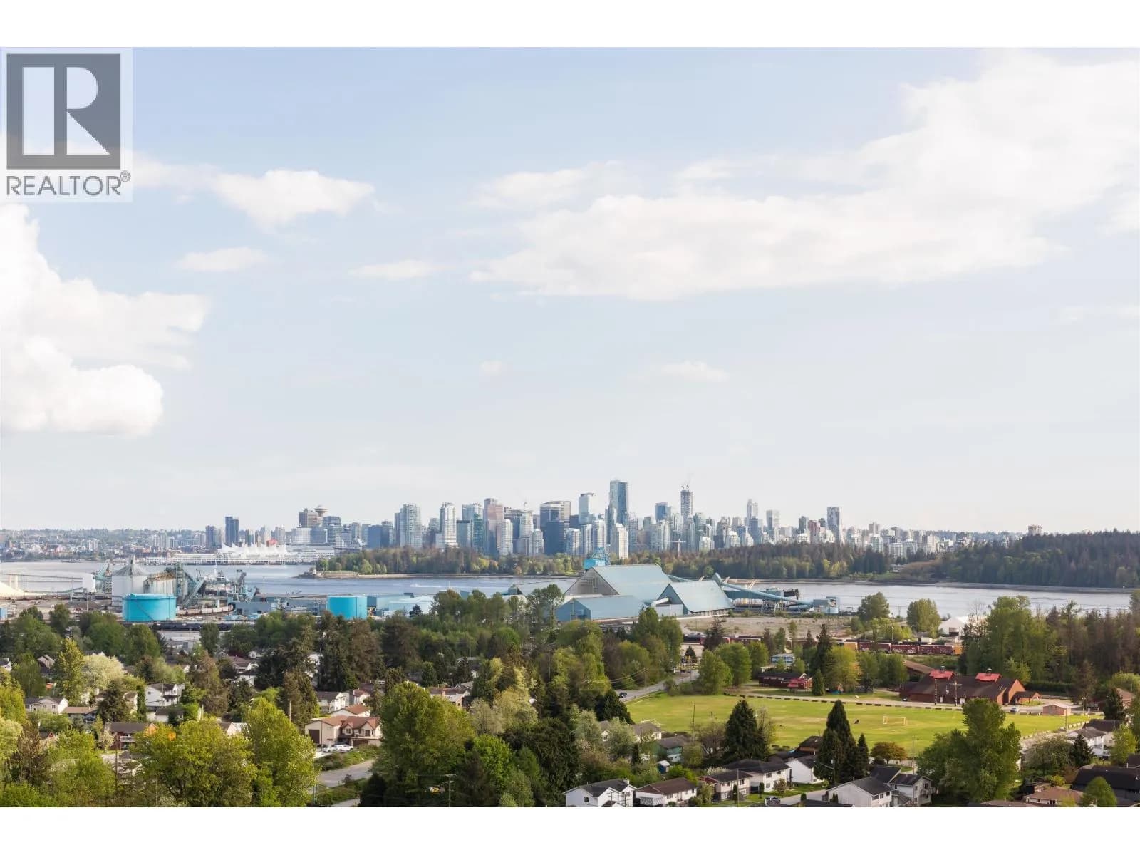 #2203 200 KLAHANIE COURT, West Vancouver, BC photo 2