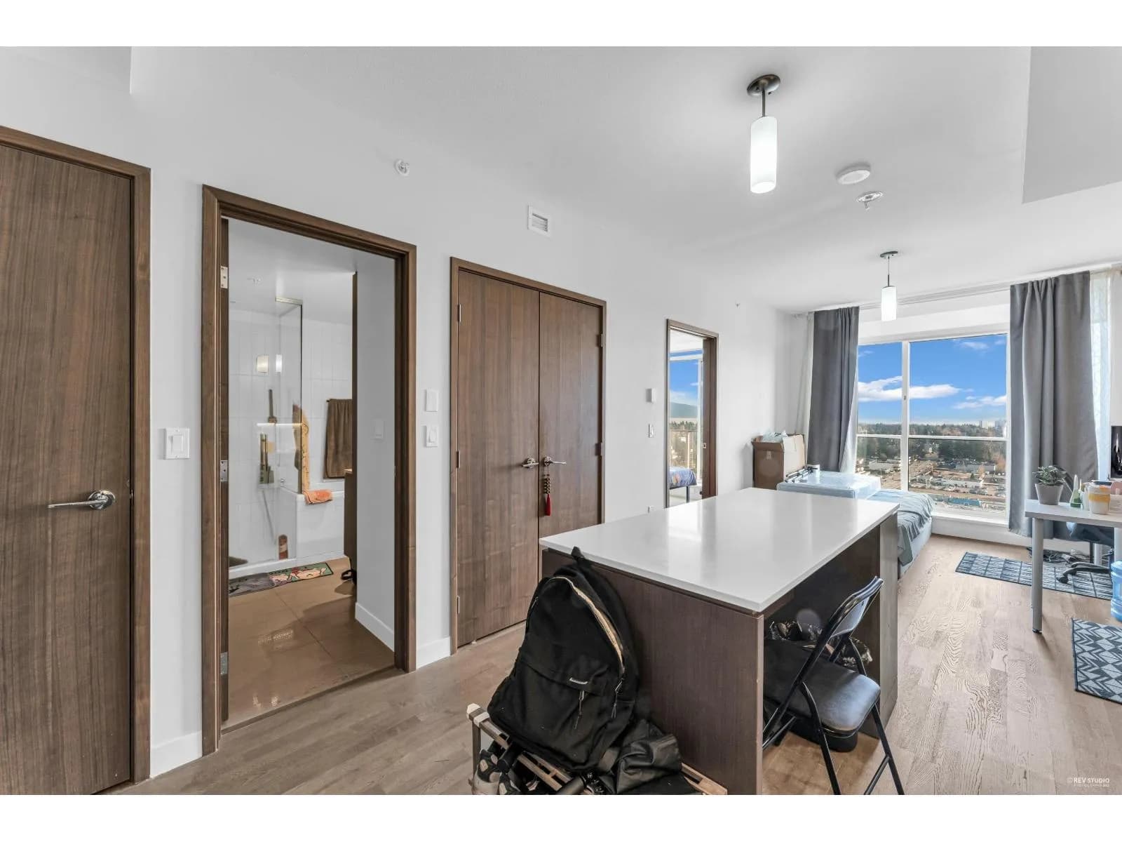 #2702 13495 CENTRAL AVENUE, Surrey, BC photo 2