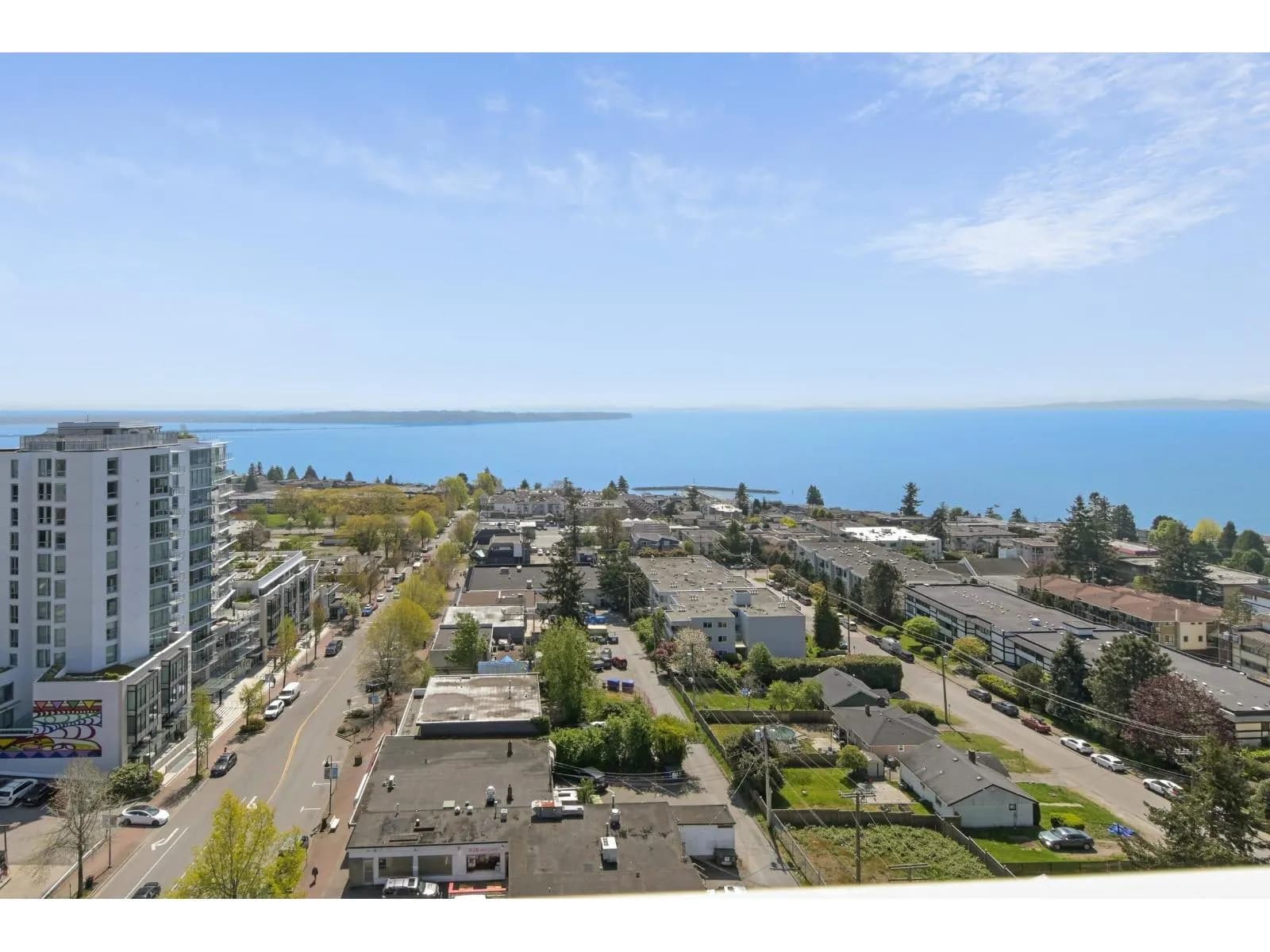 1441 JOHNSTON ROAD, White Rock