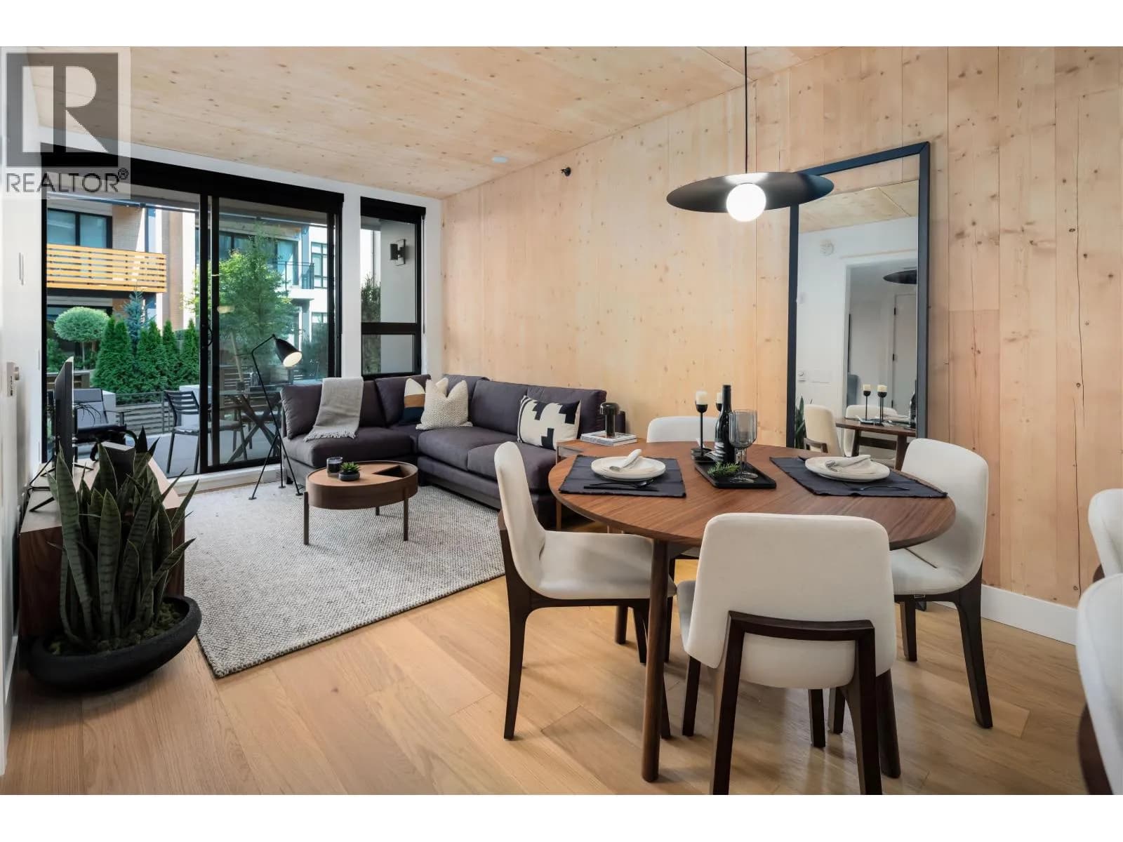 310 SALTER STREET, New Westminster