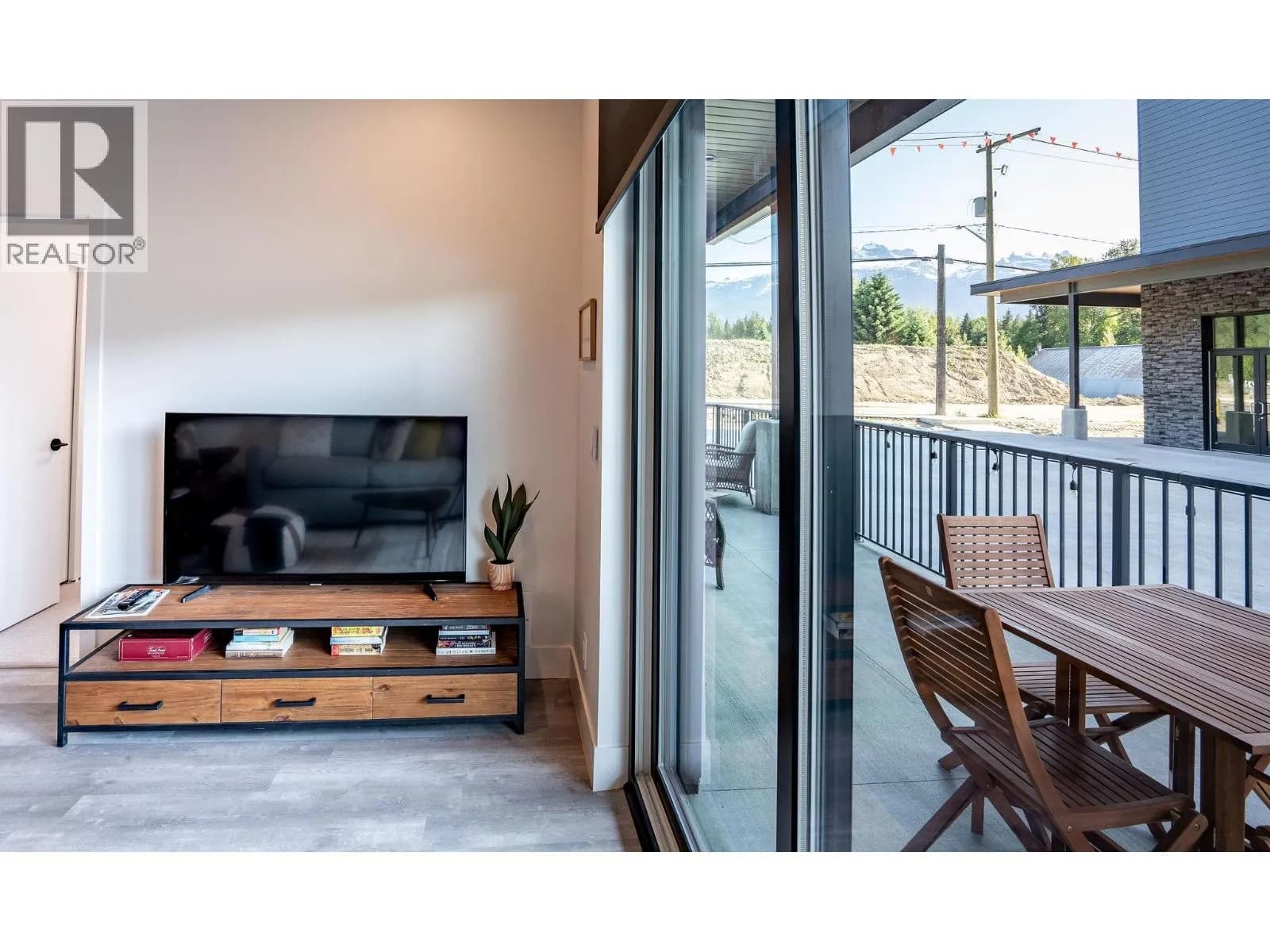 #1107 1701 Coursier Avenue, Revelstoke, BC photo 3