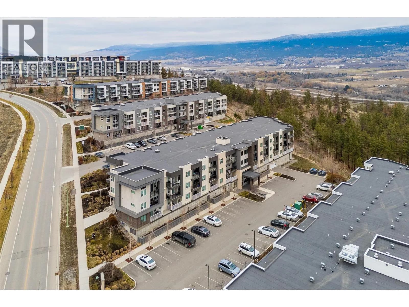 #212 655 Academy Way, Kelowna, BC photo 2