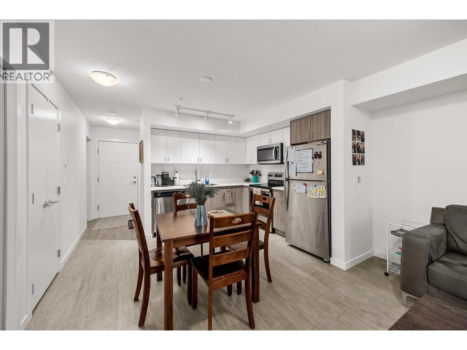 #212 655 Academy Way, Kelowna, BC photo 5