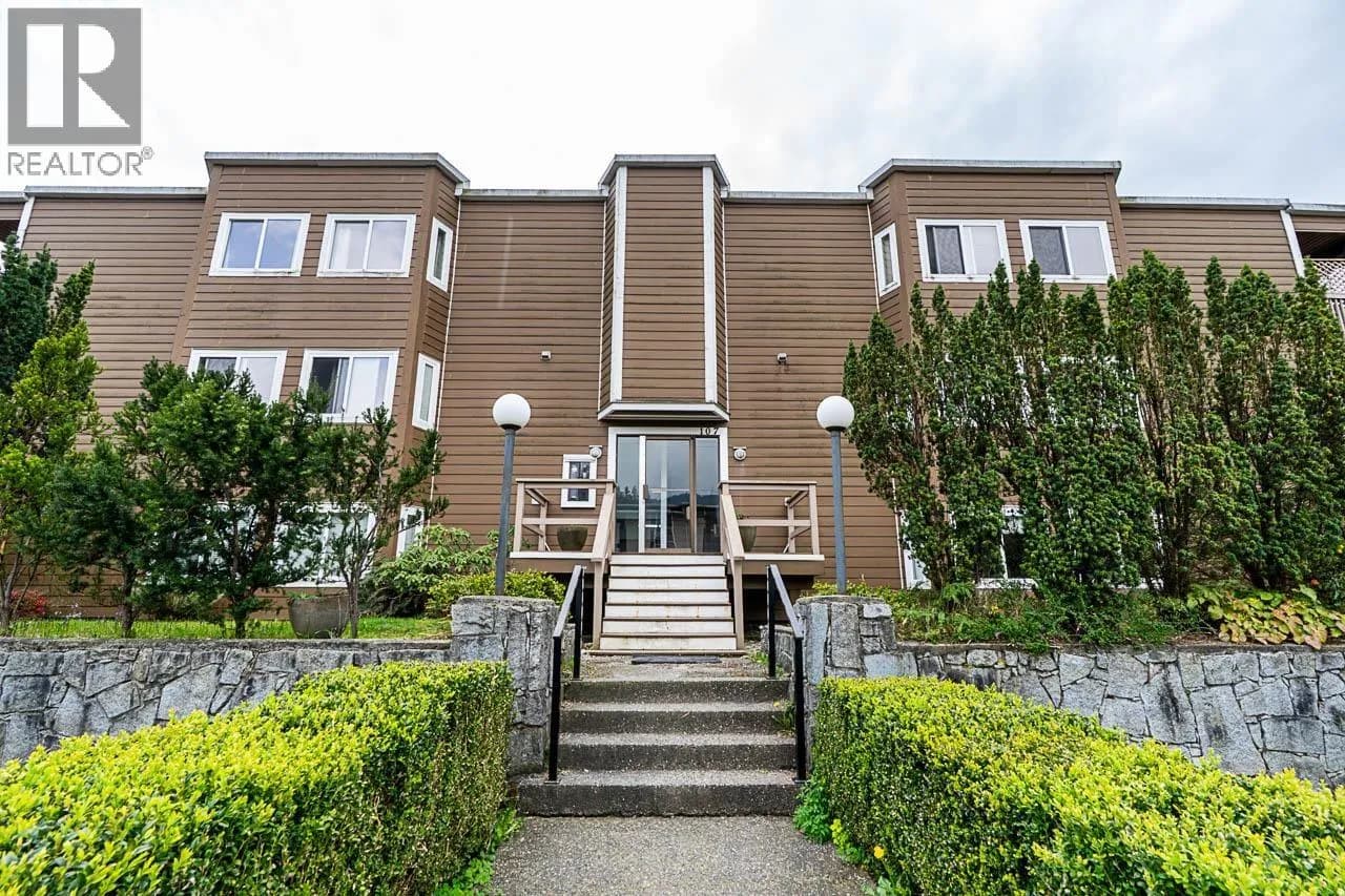 107 W 27TH STREET, North Vancouver