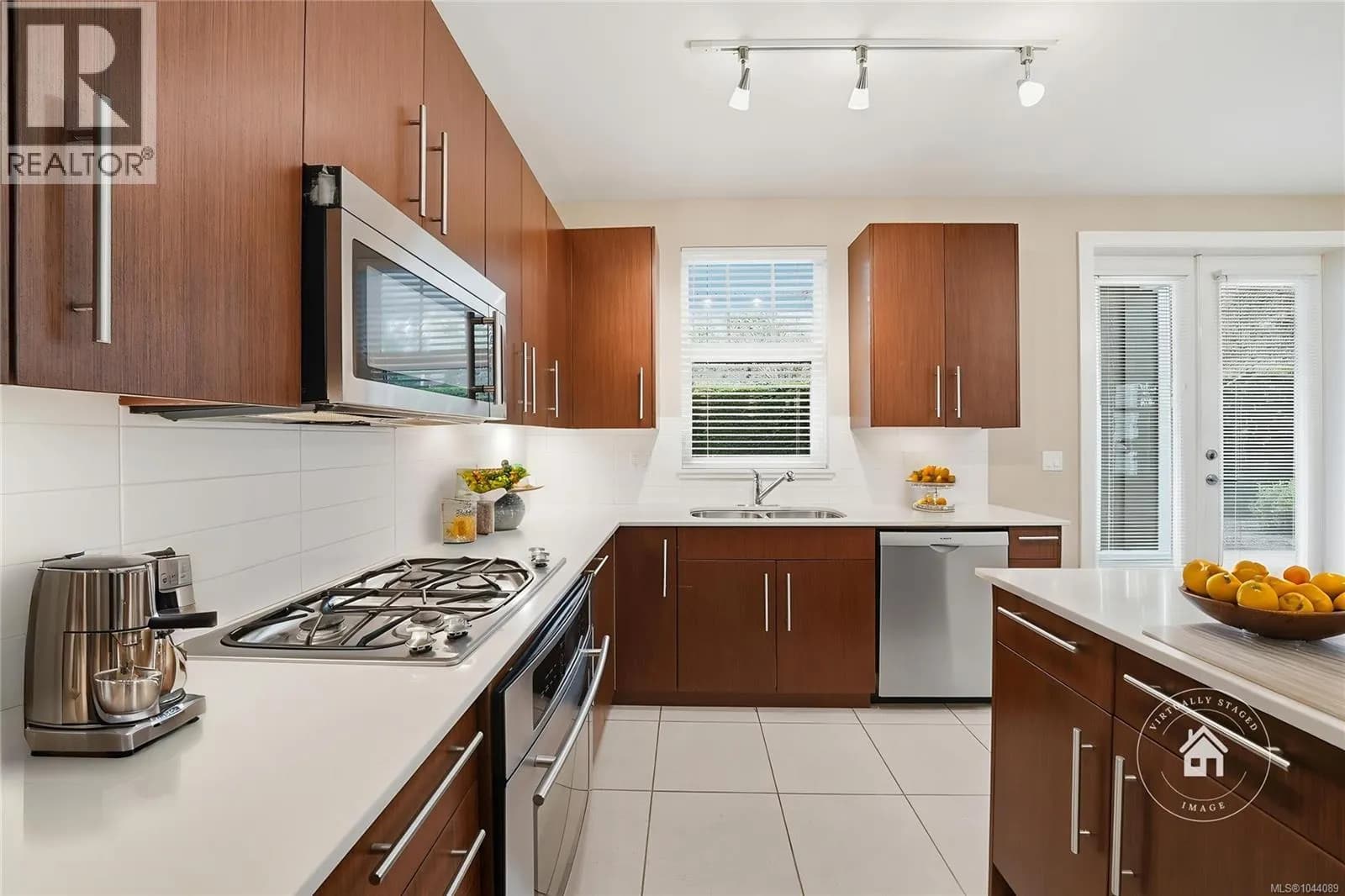 #101 1325 Cape Cod Dr, Parksville, BC photo 5