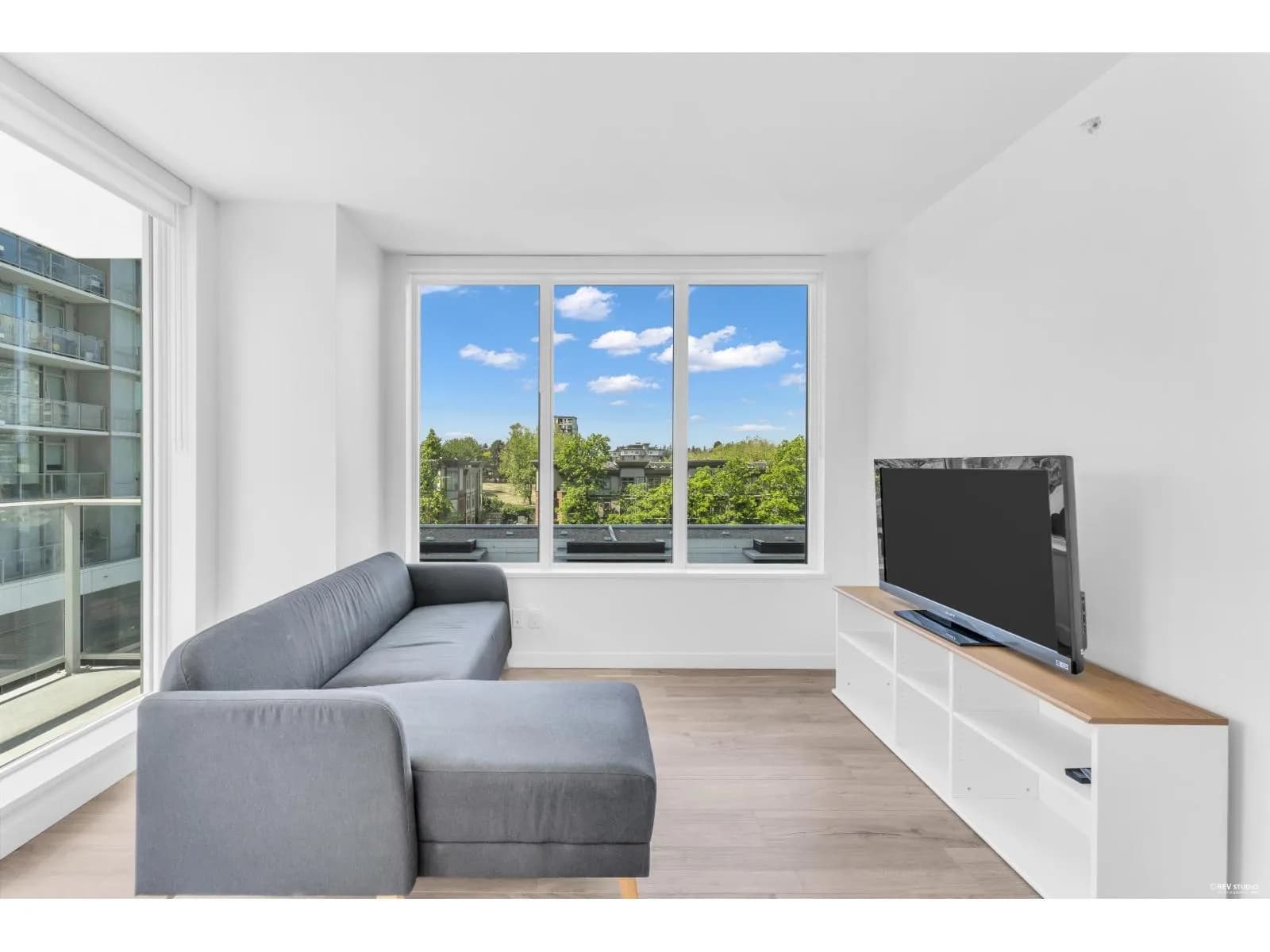 #510 13428 105 AVENUE, Surrey, BC photo 4