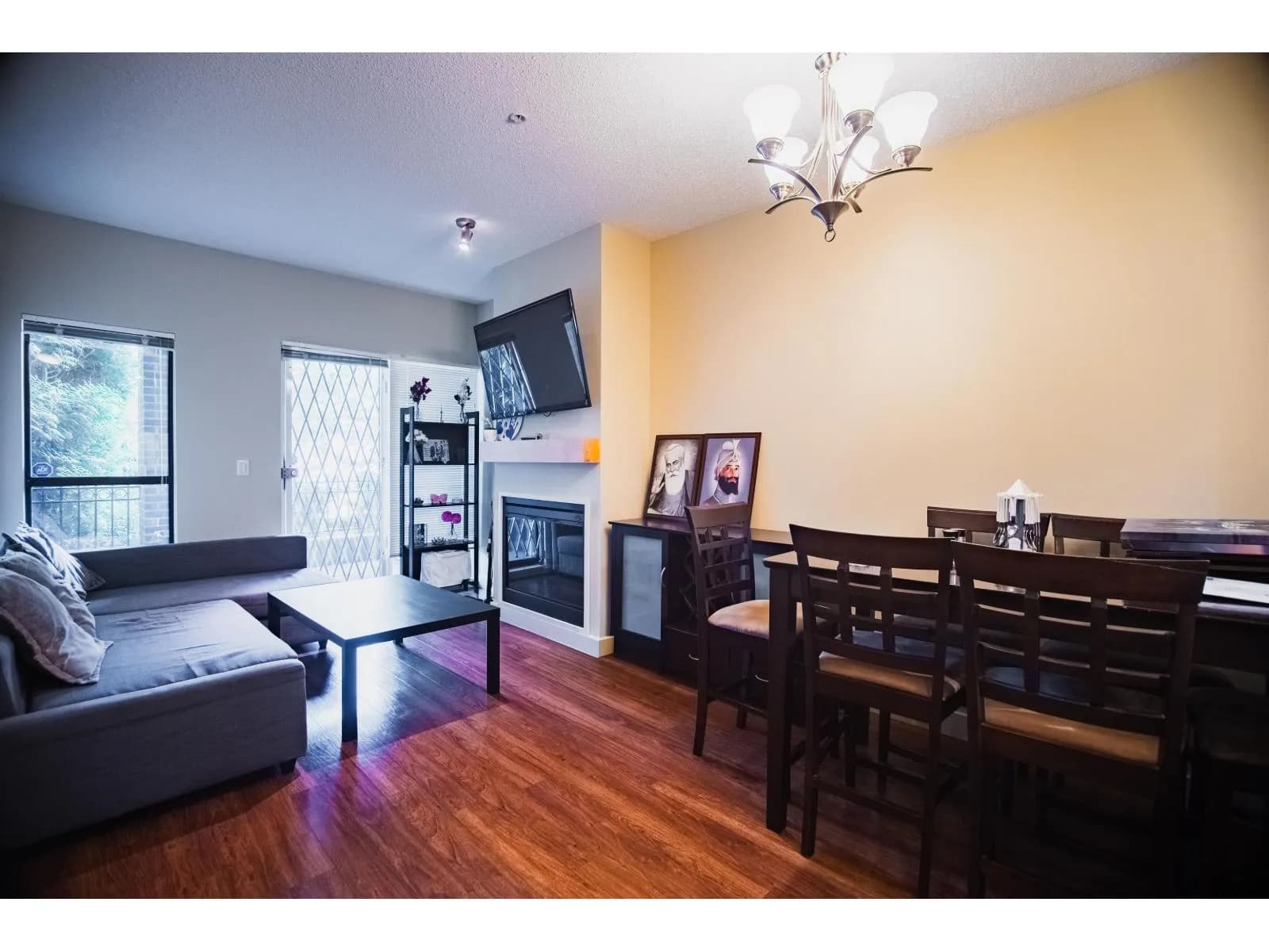 #124 10838 CITY PARKWAY, Surrey, BC photo 2