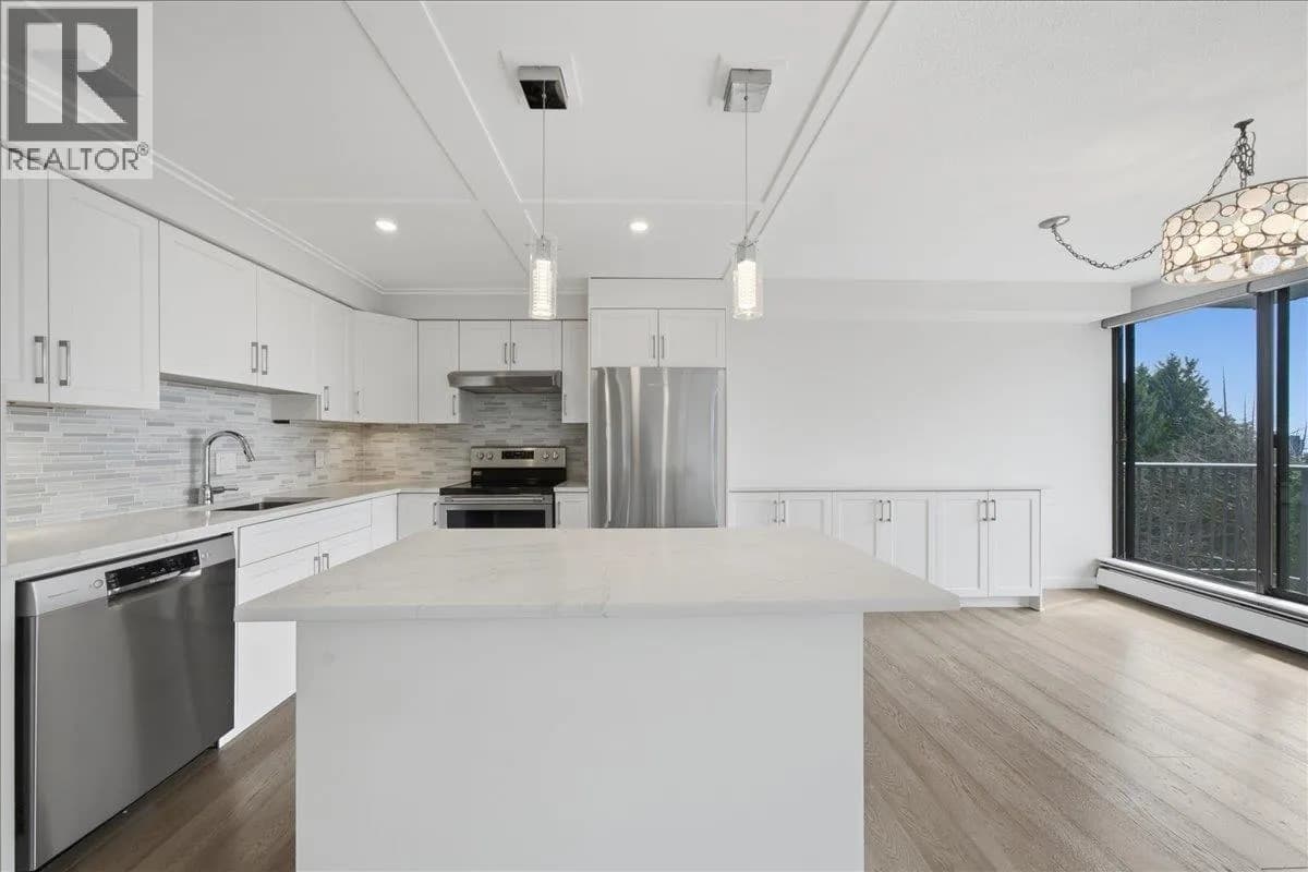 #802 1745 ESQUIMALT AVENUE, West Vancouver, BC photo 5