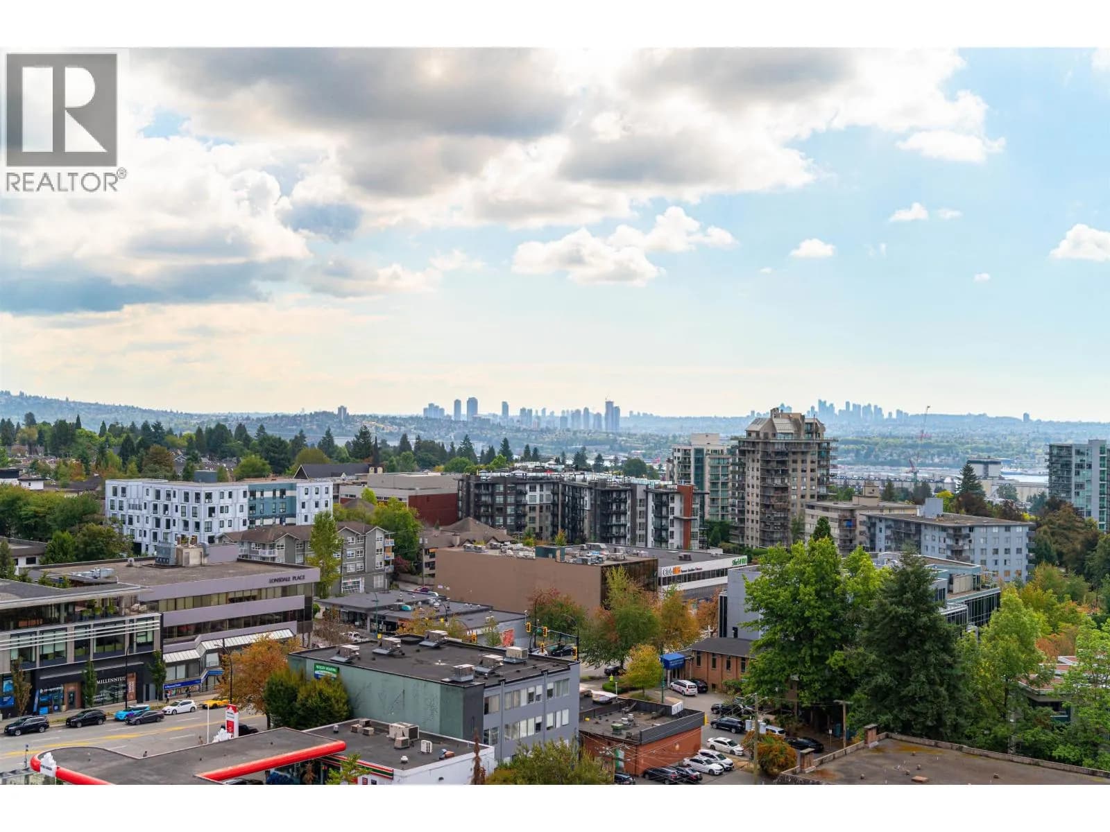 #1503 158 W 13TH STREET, North Vancouver, BC photo 2