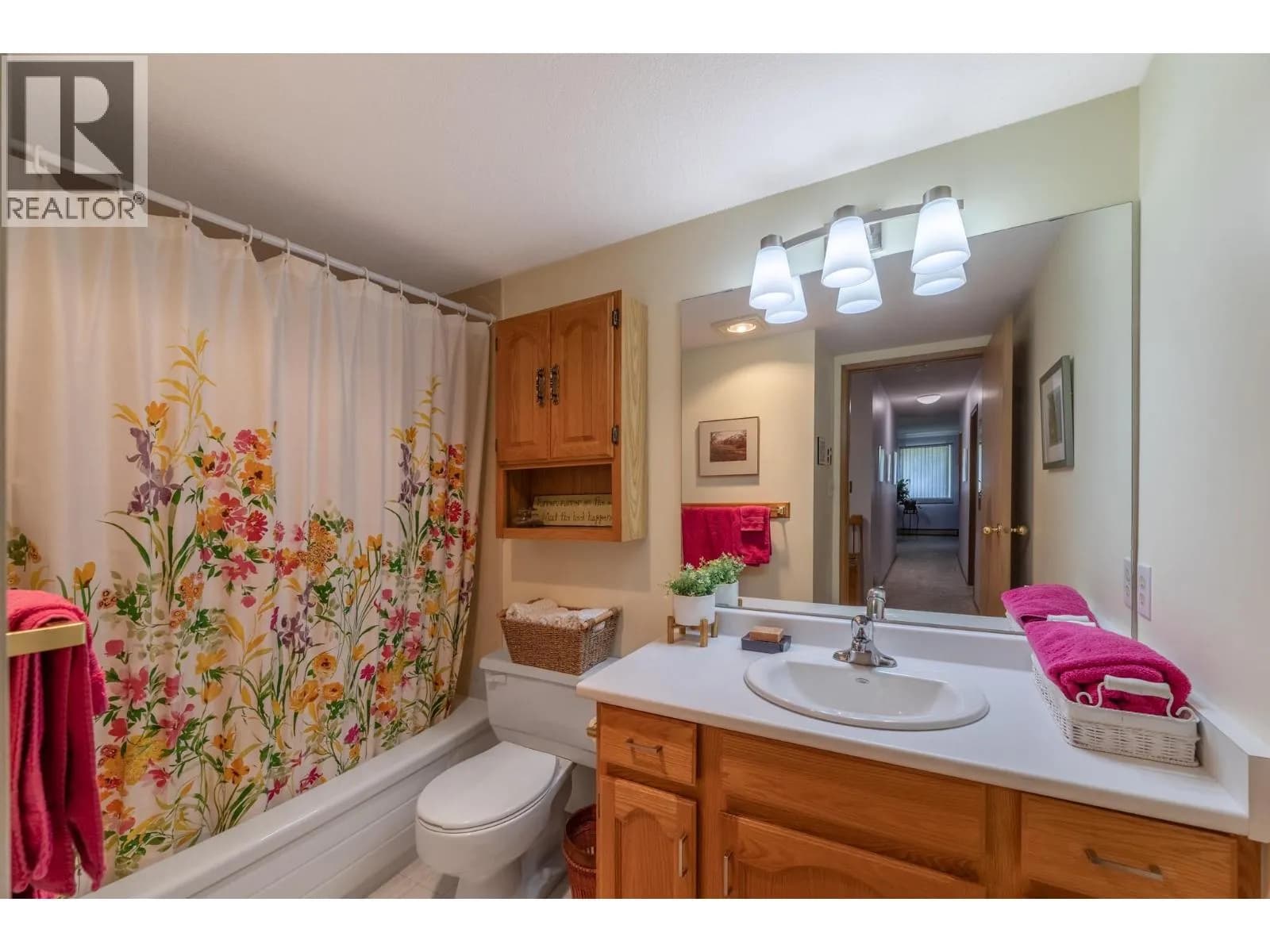 #210 272 GREEN Avenue W, Penticton, BC photo 3