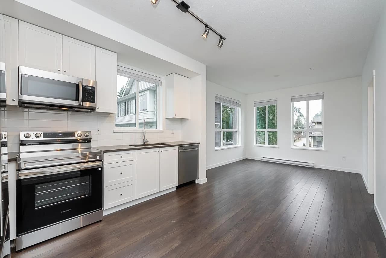 #506 15738 85 AVENUE, Surrey, BC photo 5