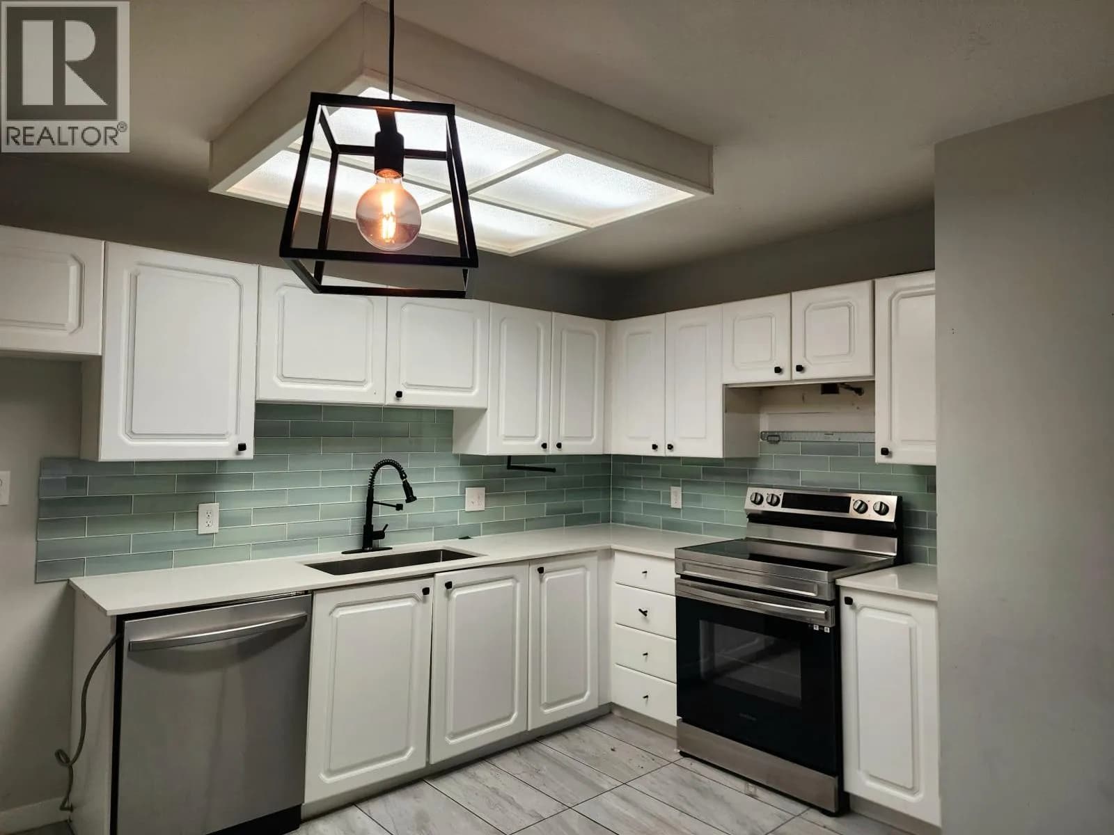 #107 11963 223 STREET, Maple Ridge, BC photo 2