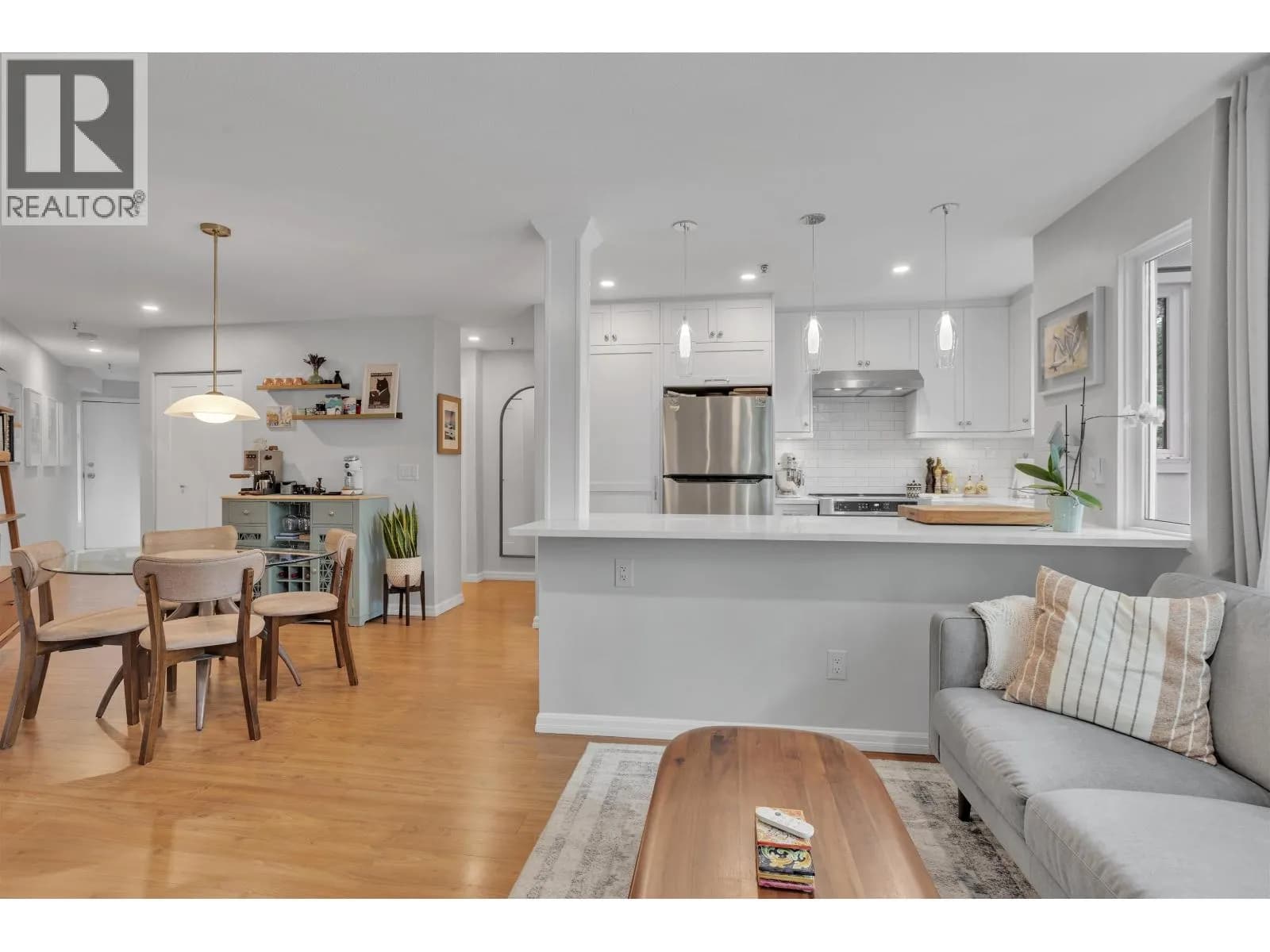 #315 2020 W 8TH AVENUE, Vancouver, BC photo 5