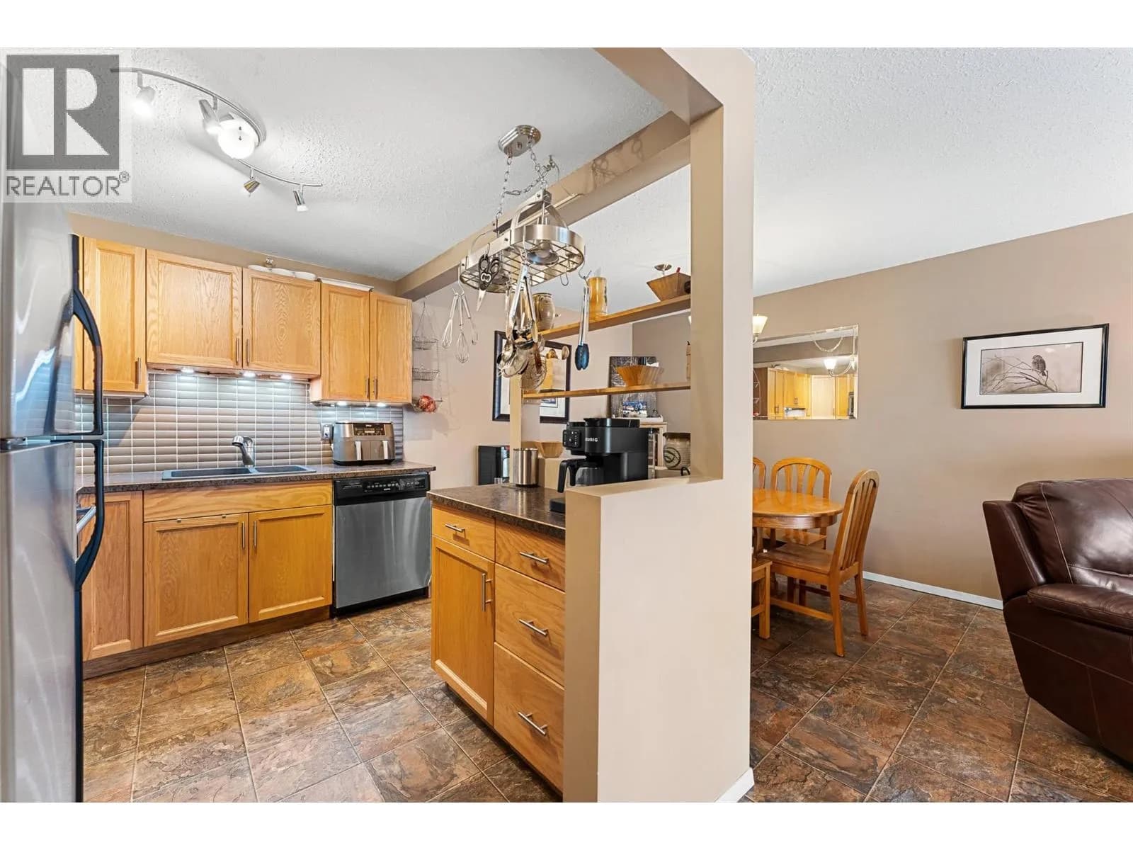 #205 284 Yortkton Avenue, Penticton, BC photo 4