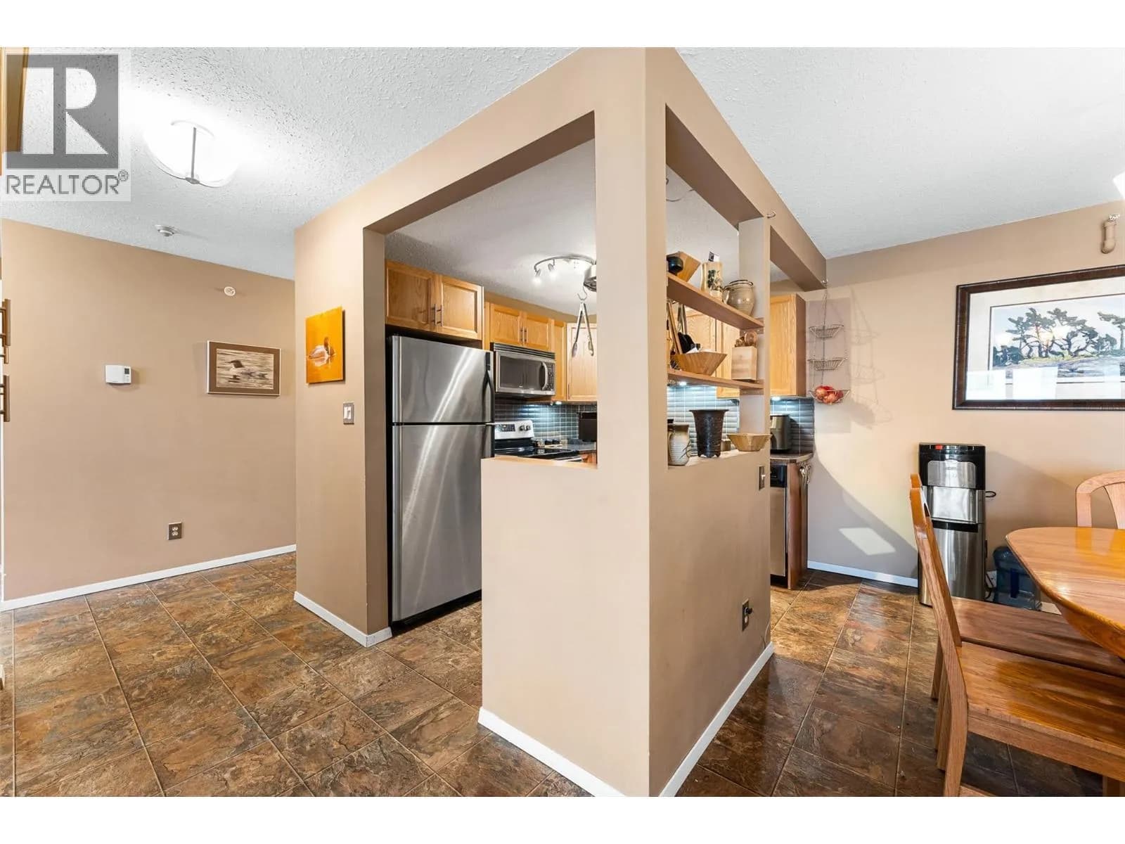 #205 284 Yortkton Avenue, Penticton, BC photo 5