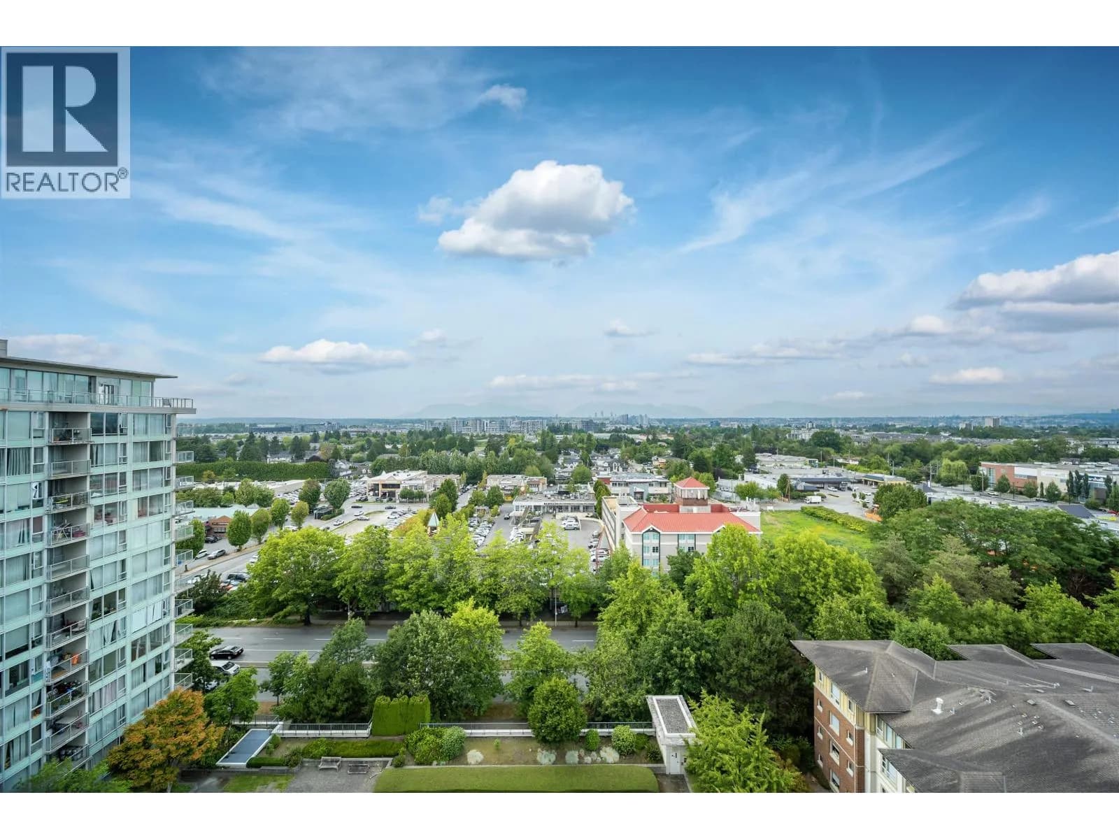 #1803 5068 KWANTLEN STREET, Richmond, BC photo 4