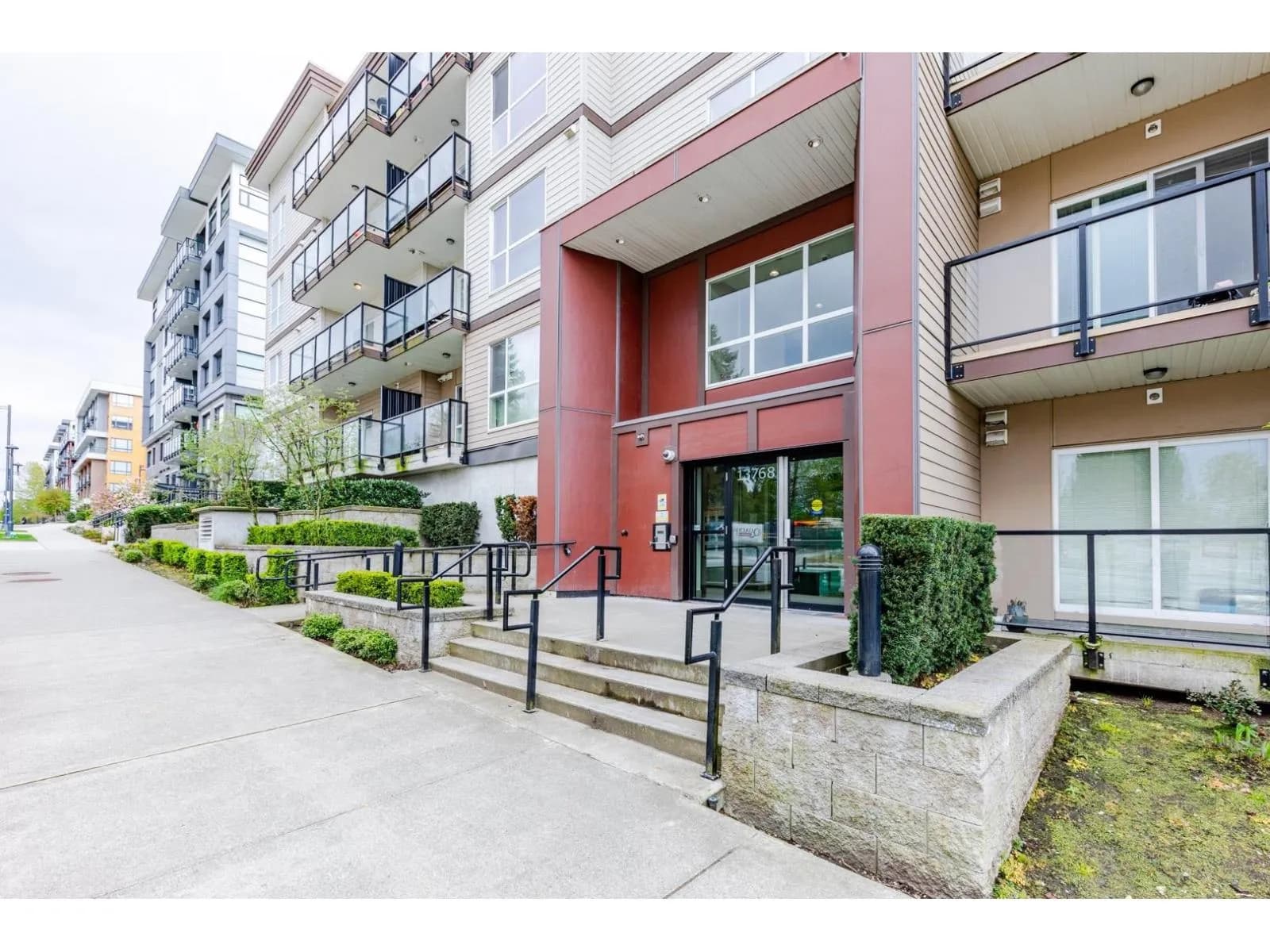 #323 13768 108 AVENUE, Surrey, BC photo 3