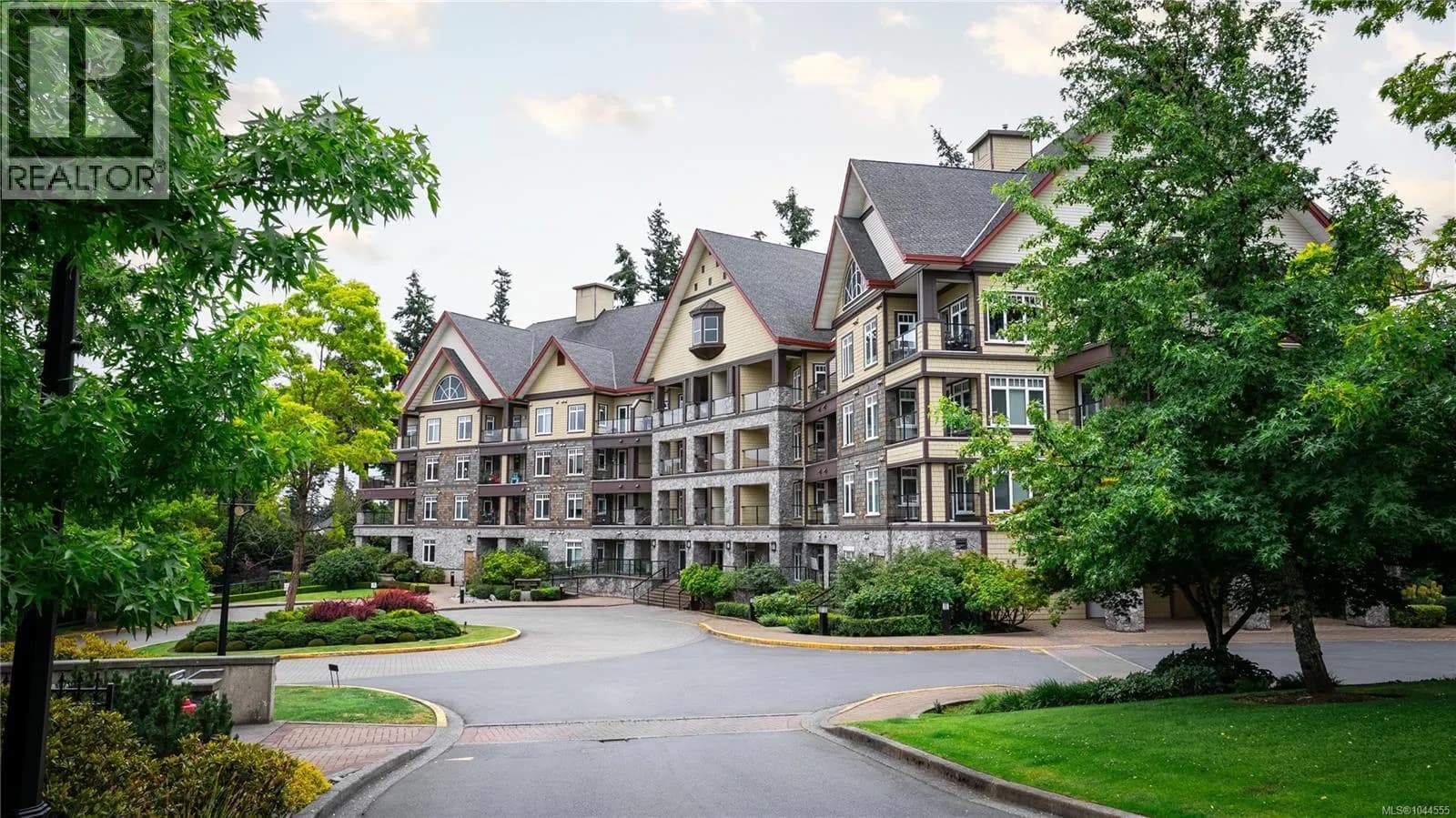 1375 Bear Mountain Pkwy, Langford