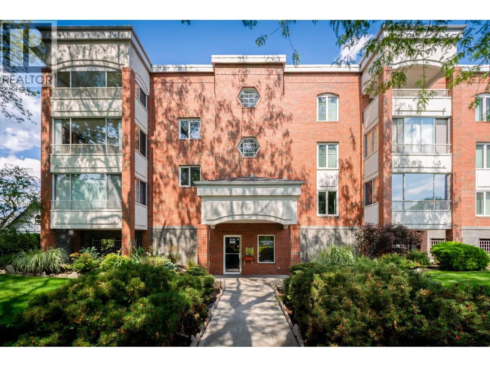 #103 878 Bernard Avenue, Kelowna, BC photo 1
