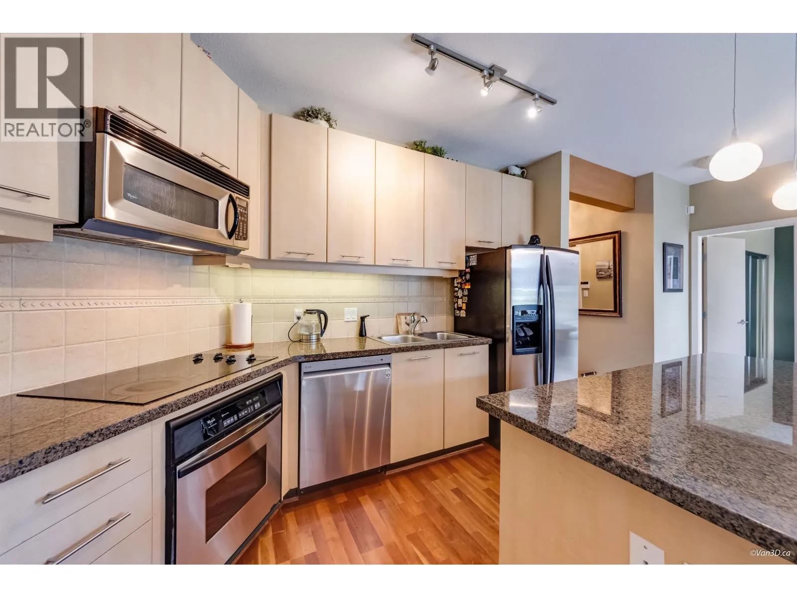 #512 560 RAVEN WOODS DRIVE, North Vancouver, BC photo 2