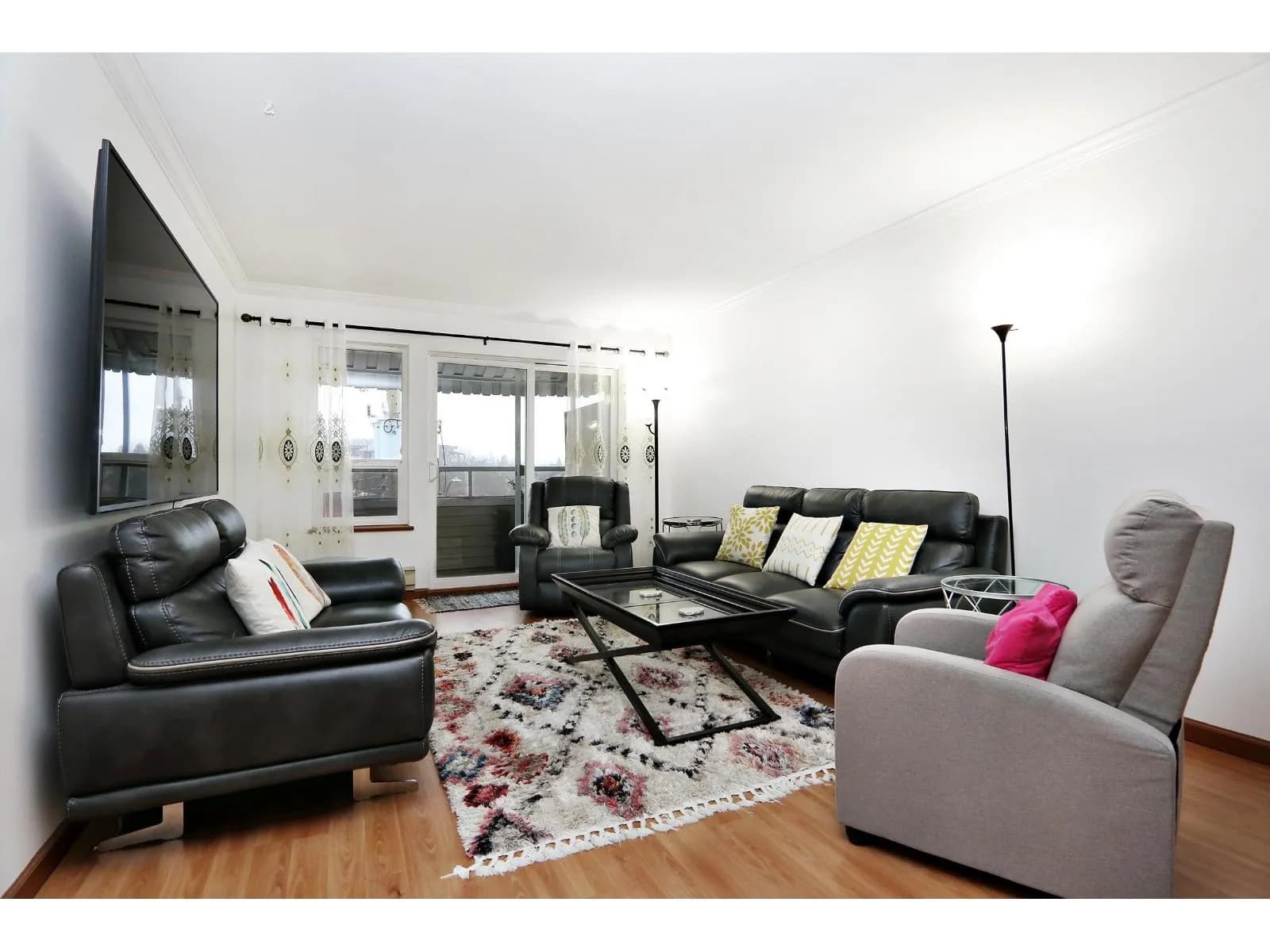 #302 46005 BOLE AVENUE, Chilliwack, BC photo 5