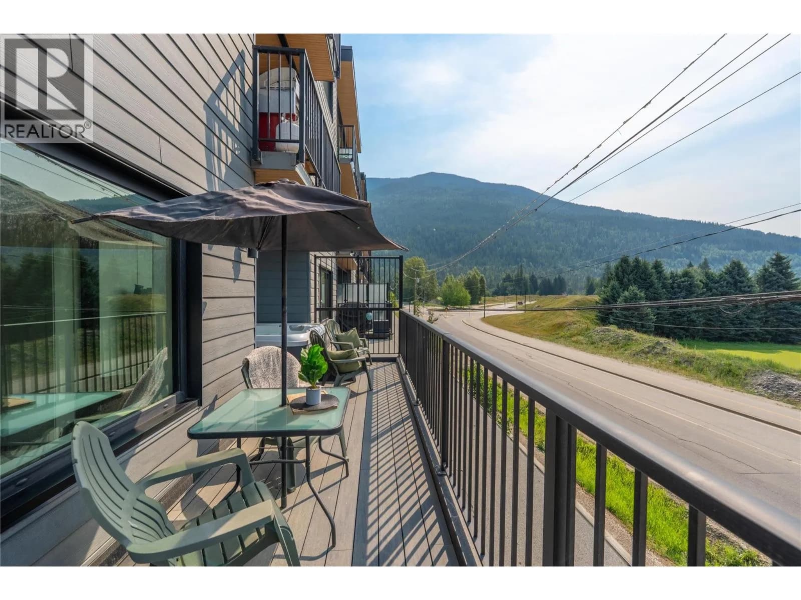 1701 Coursier Avenue, Revelstoke
