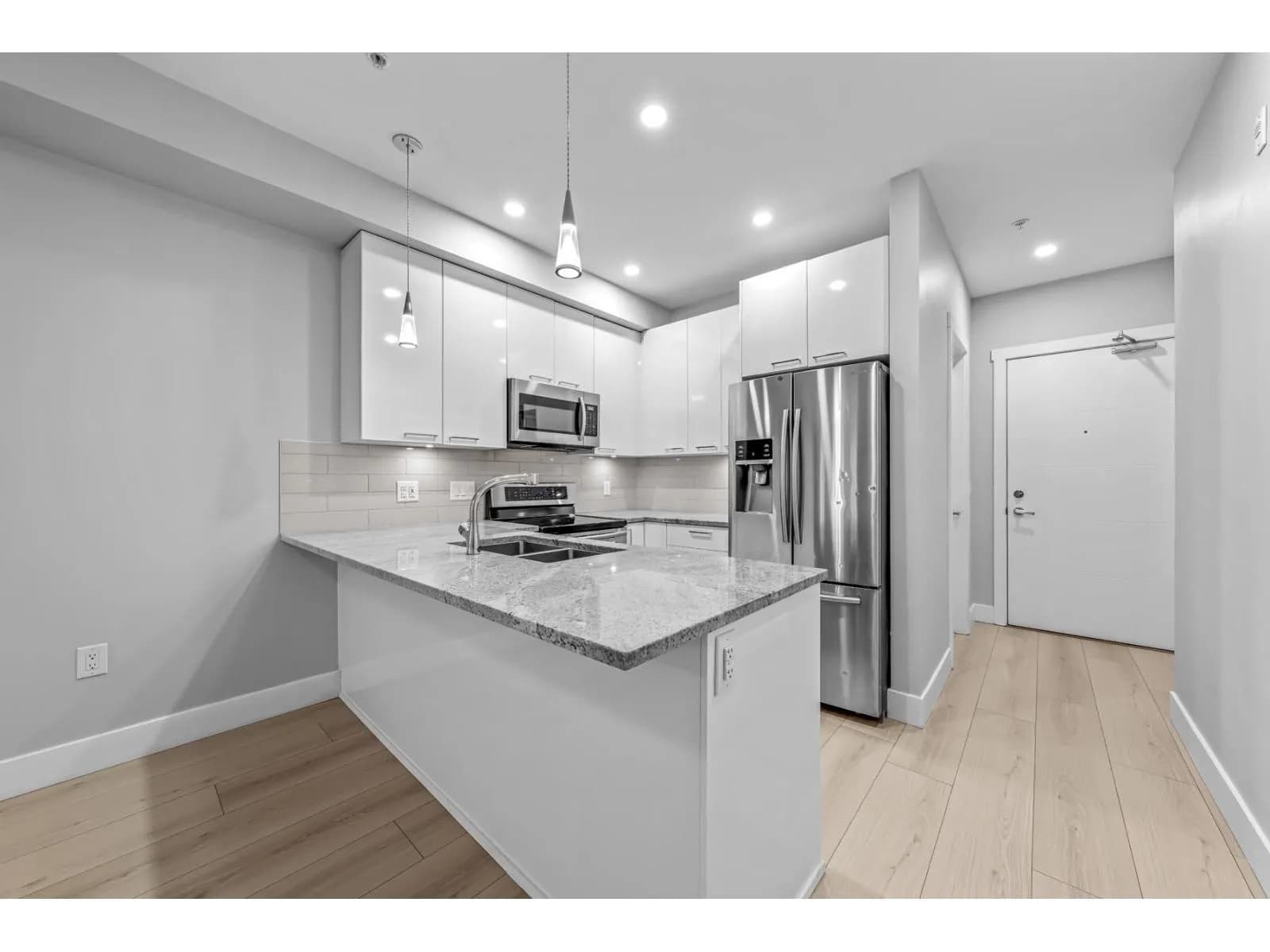 #208 20175 53 AVENUE, Langley, BC photo 4